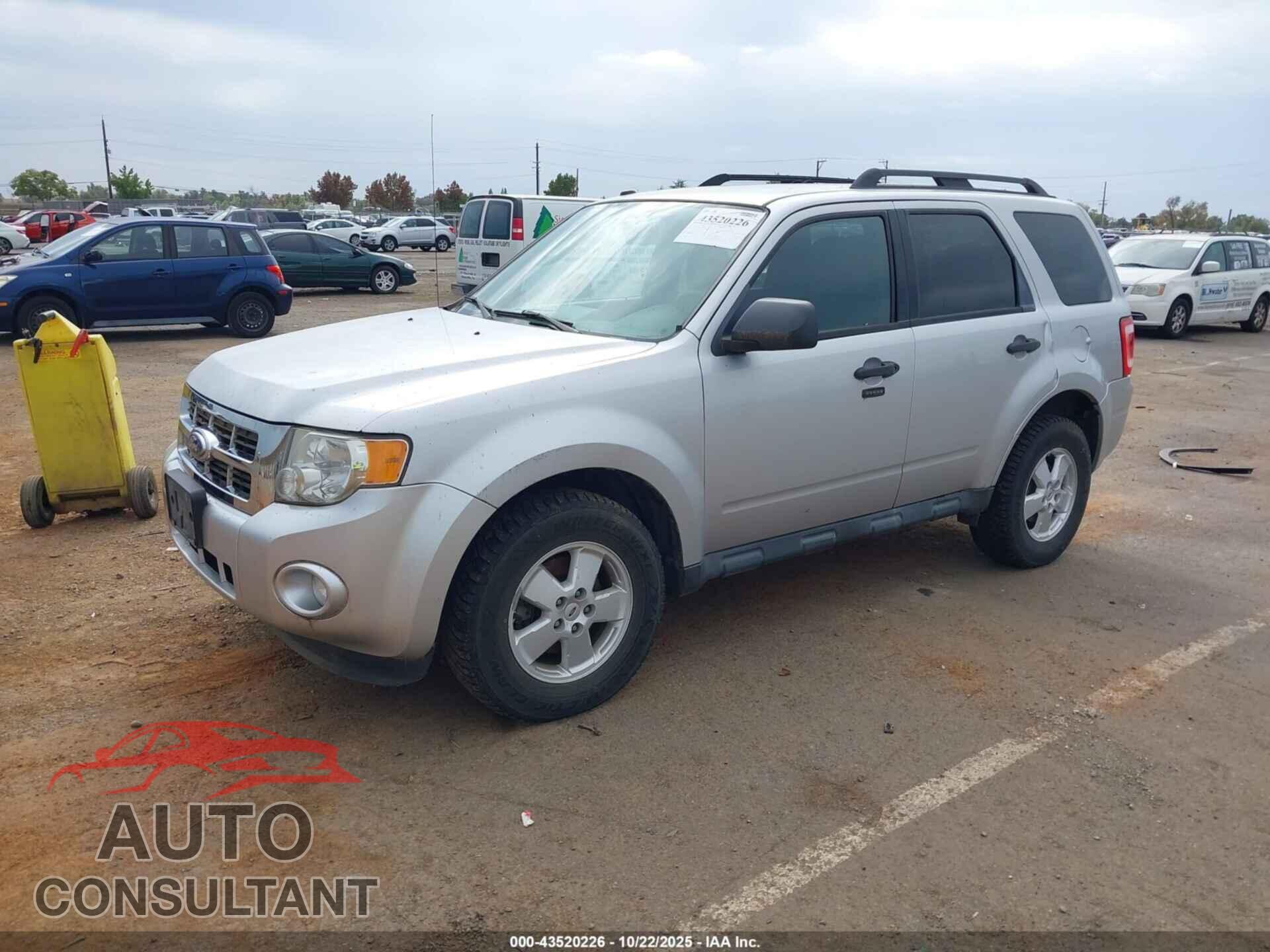 FORD ESCAPE 2011 - 1FMCU9D74BKB92636