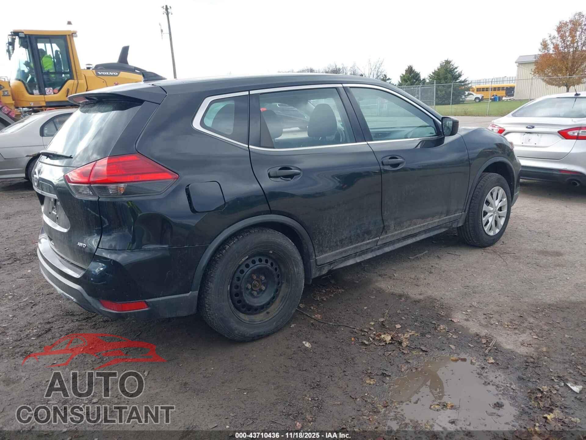 NISSAN ROGUE 2017 - KNMAT2MV6HP567359