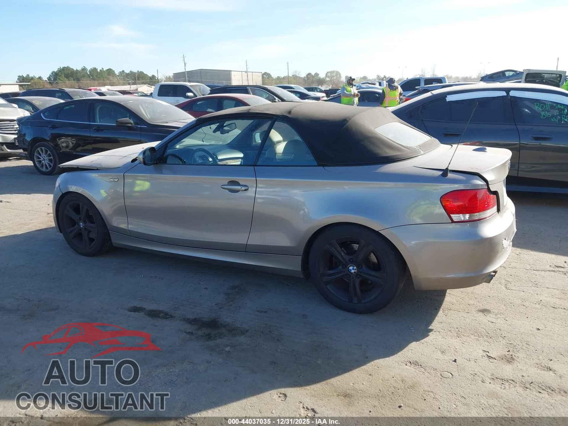 BMW 128I 2011 - WBAUL7C56BVM79701