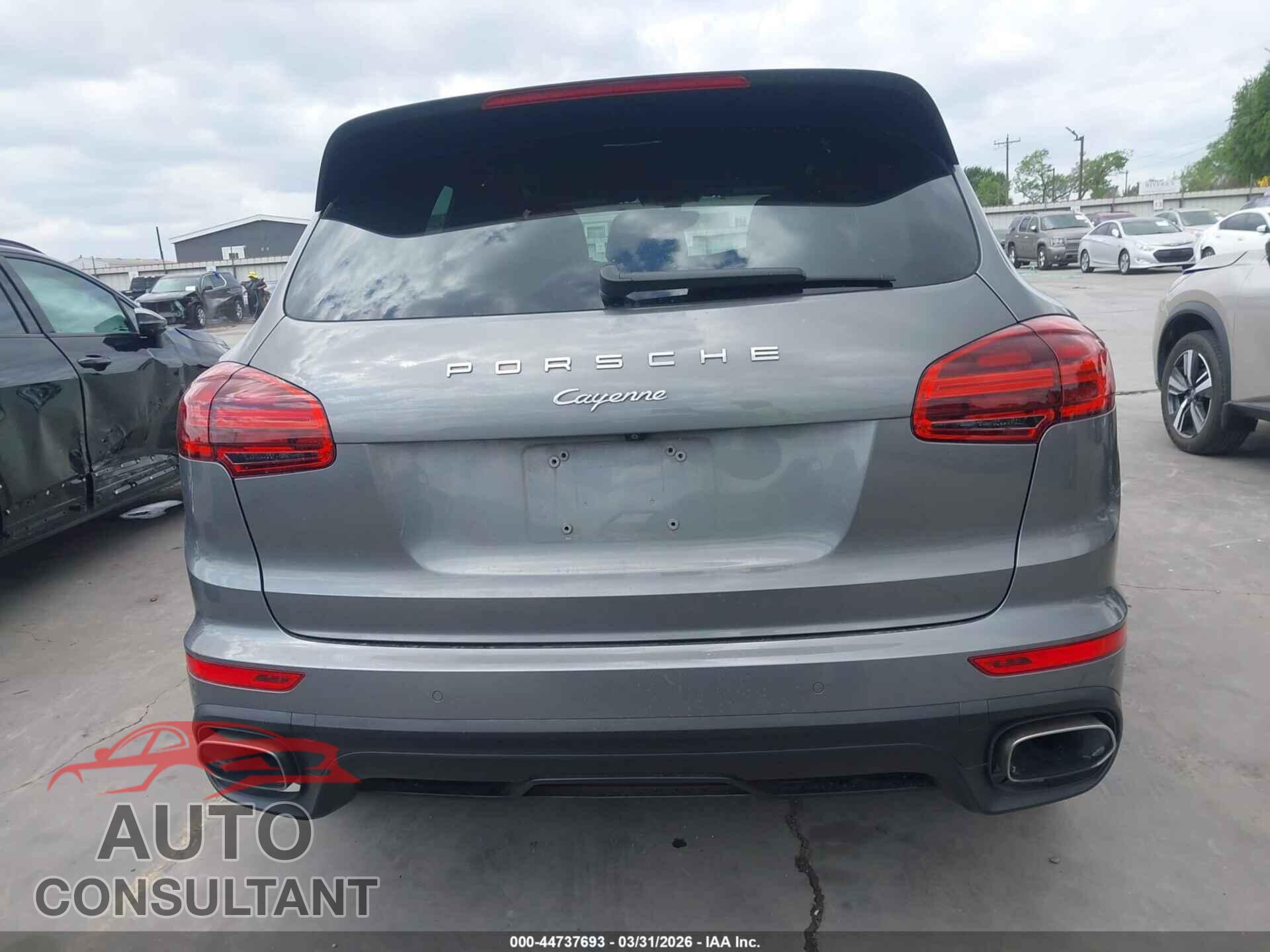 PORSCHE CAYENNE 2016 - WP1AA2A26GLA00699