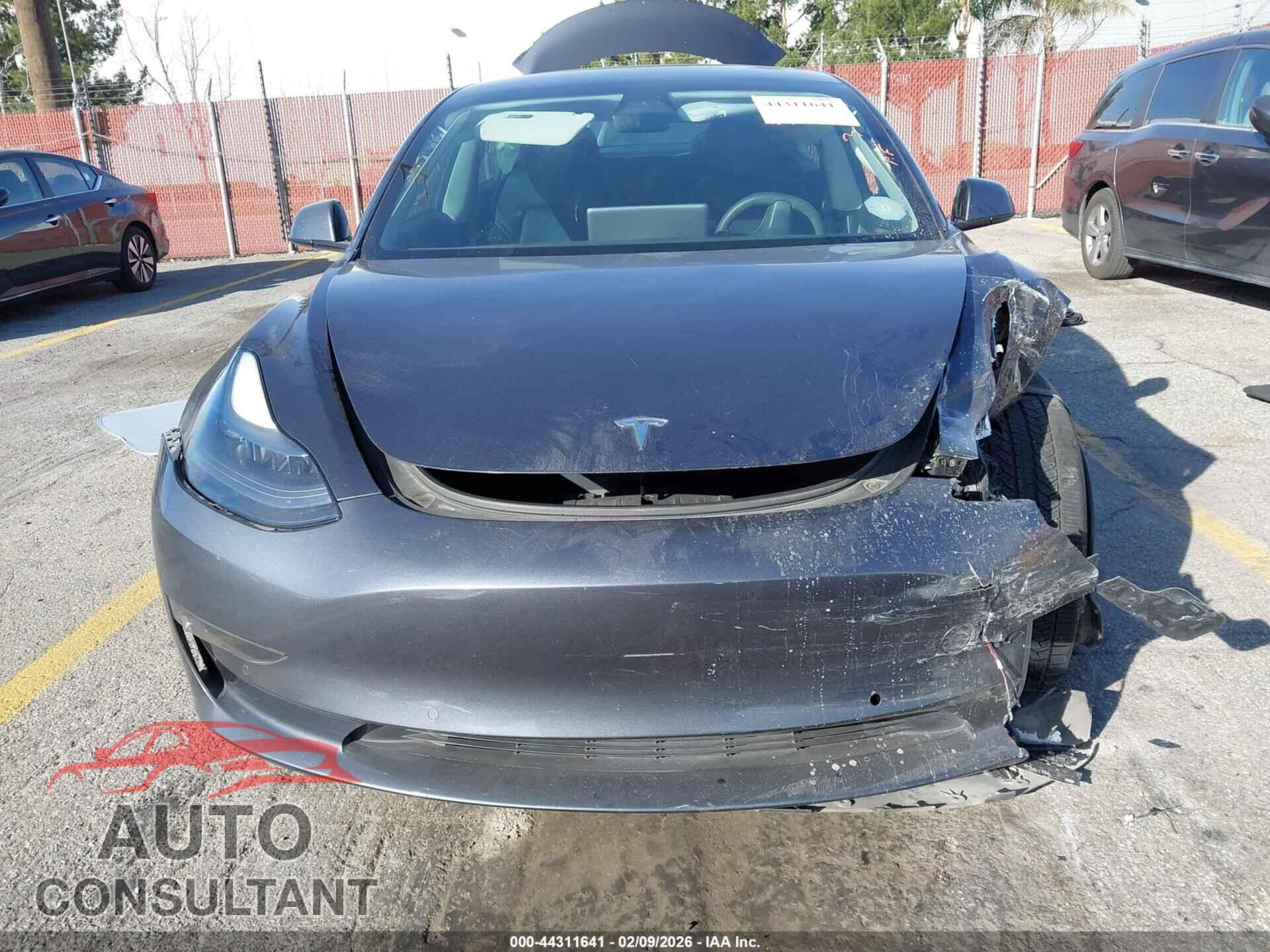 TESLA MODEL 3 2021 - 5YJ3E1EA6MF070745