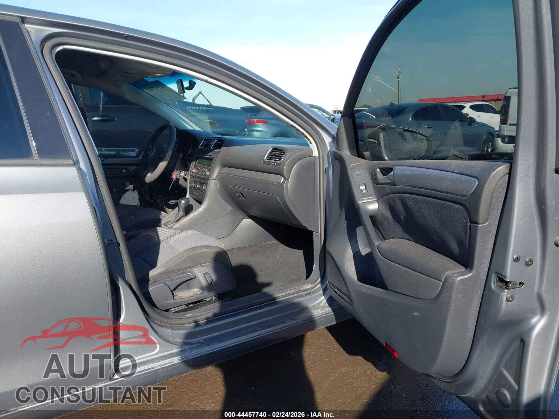 VOLKSWAGEN GOLF 2012 - WVWDB7AJ2CW079491