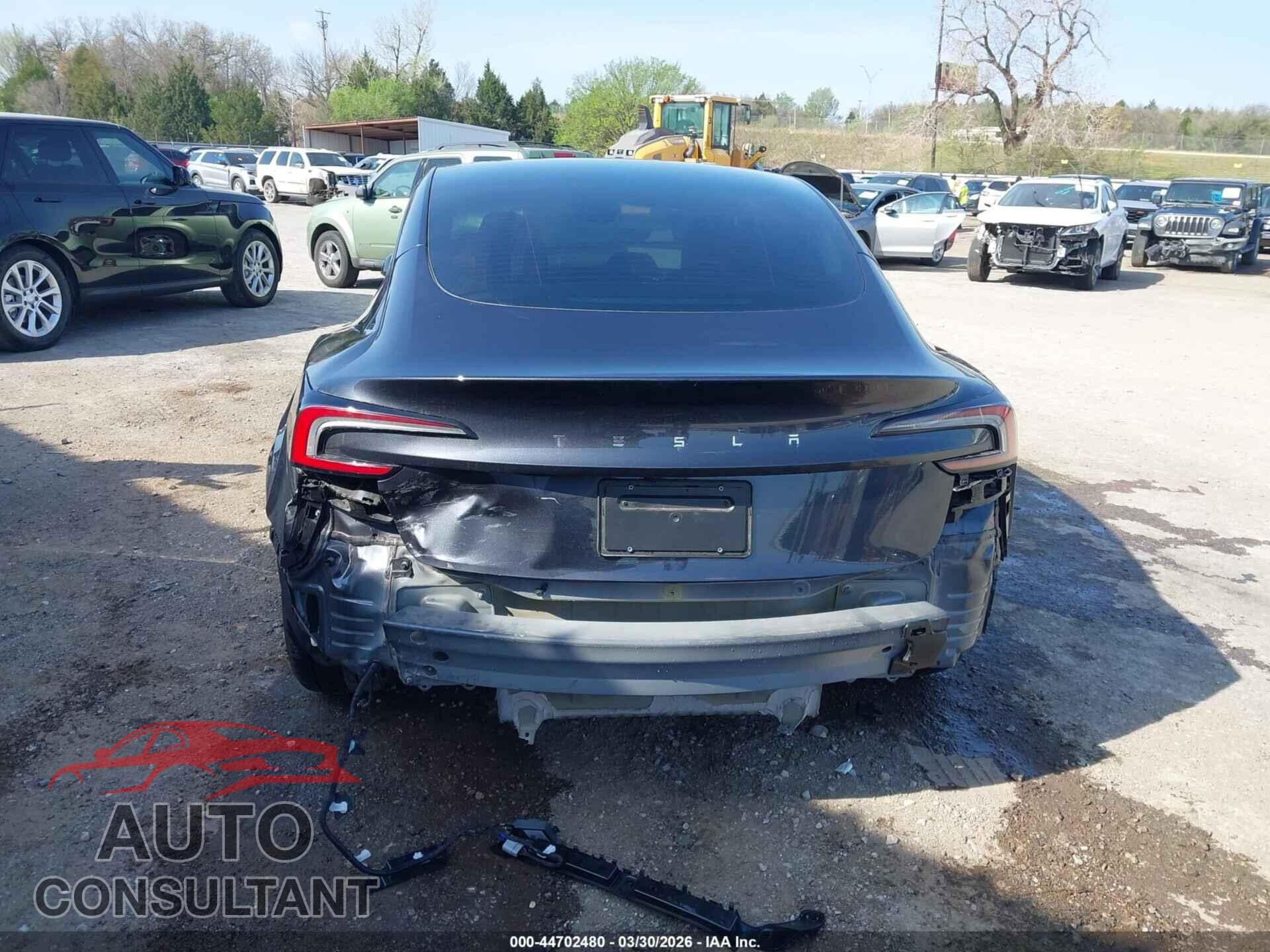 TESLA MODEL 3 2024 - 5YJ3E1EA6RF836089