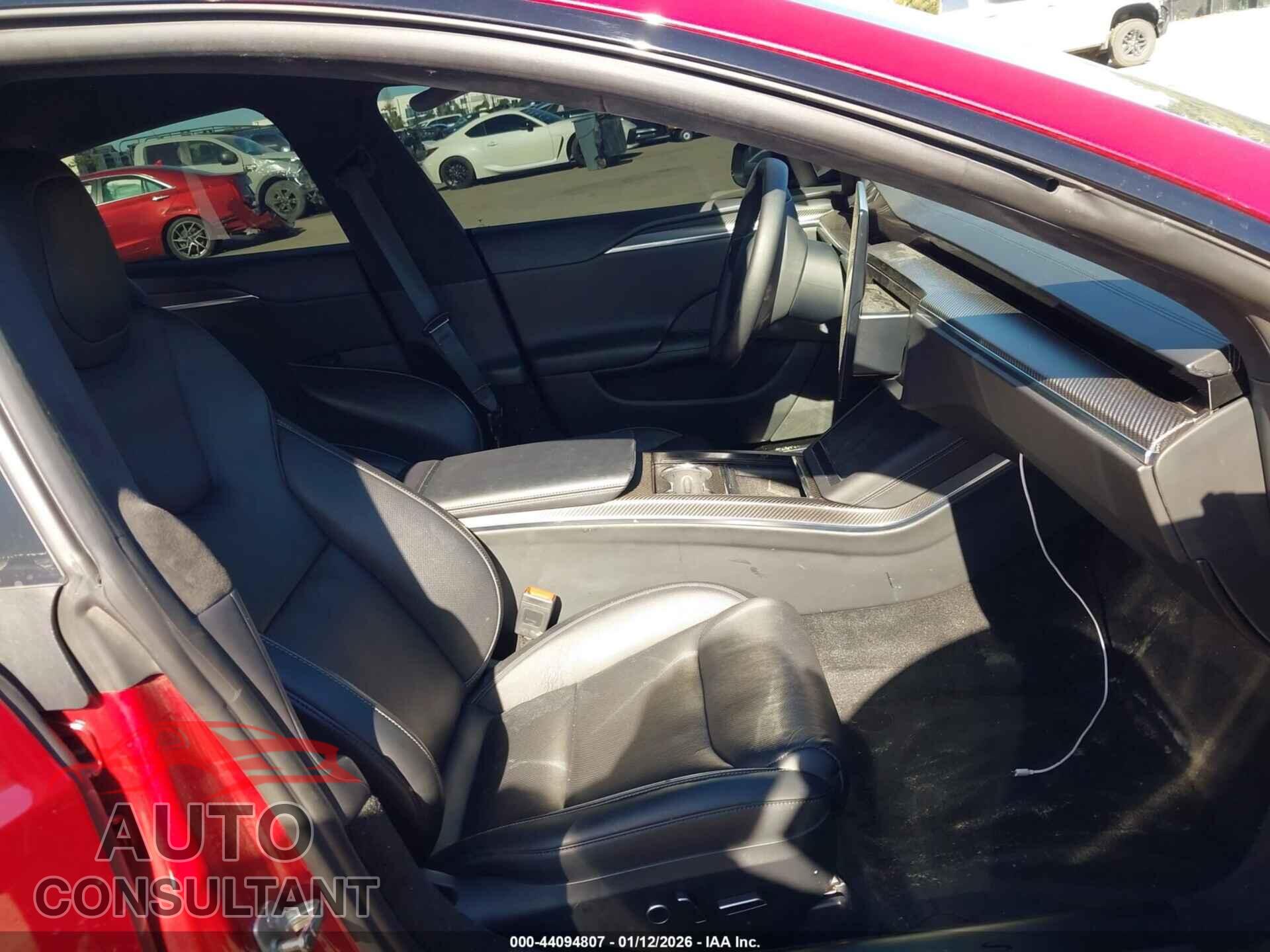 TESLA MODEL S 2023 - 5YJSA1E6XPF525264