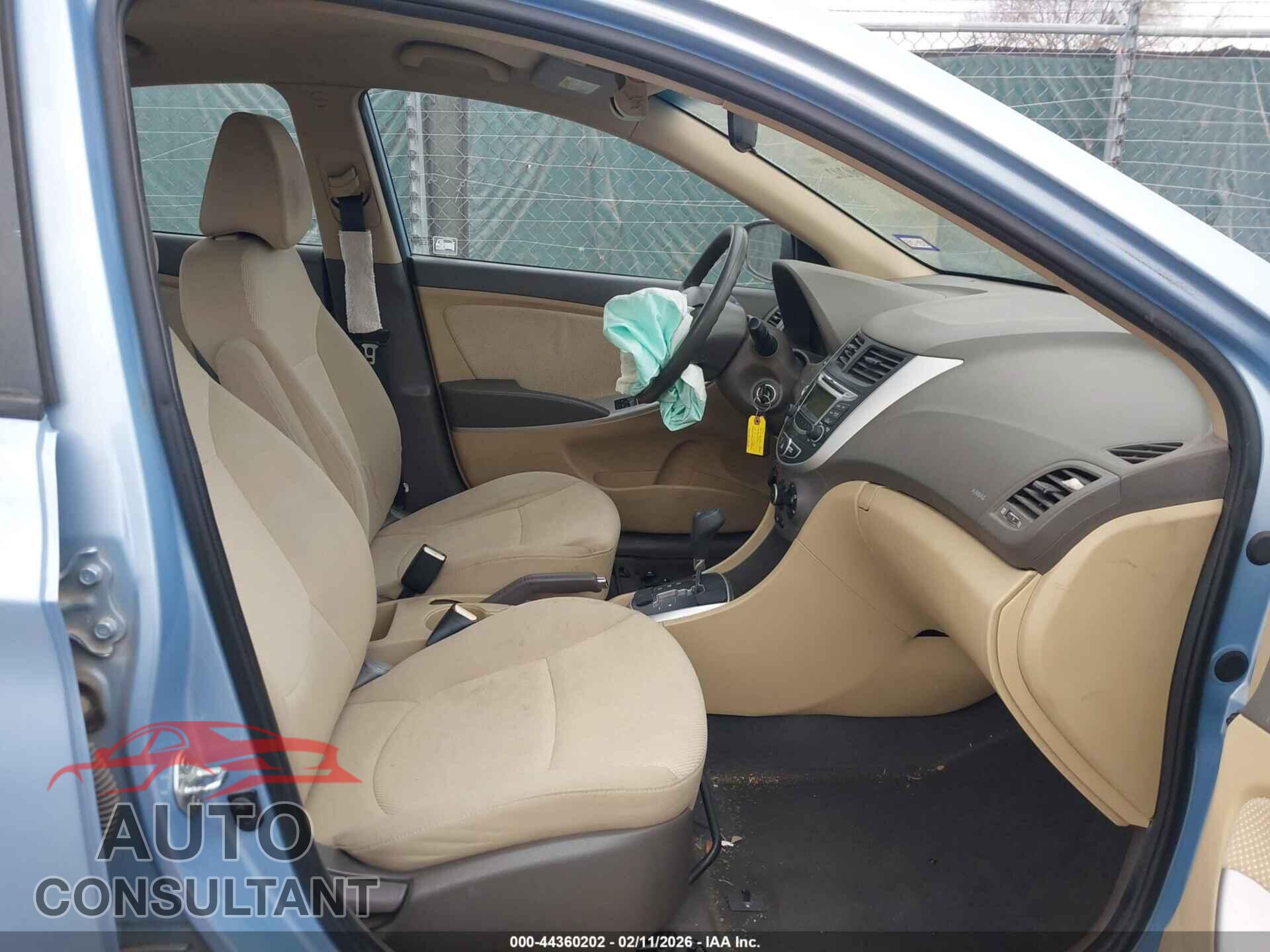HYUNDAI ACCENT 2013 - KMHCT4AEXDU520030
