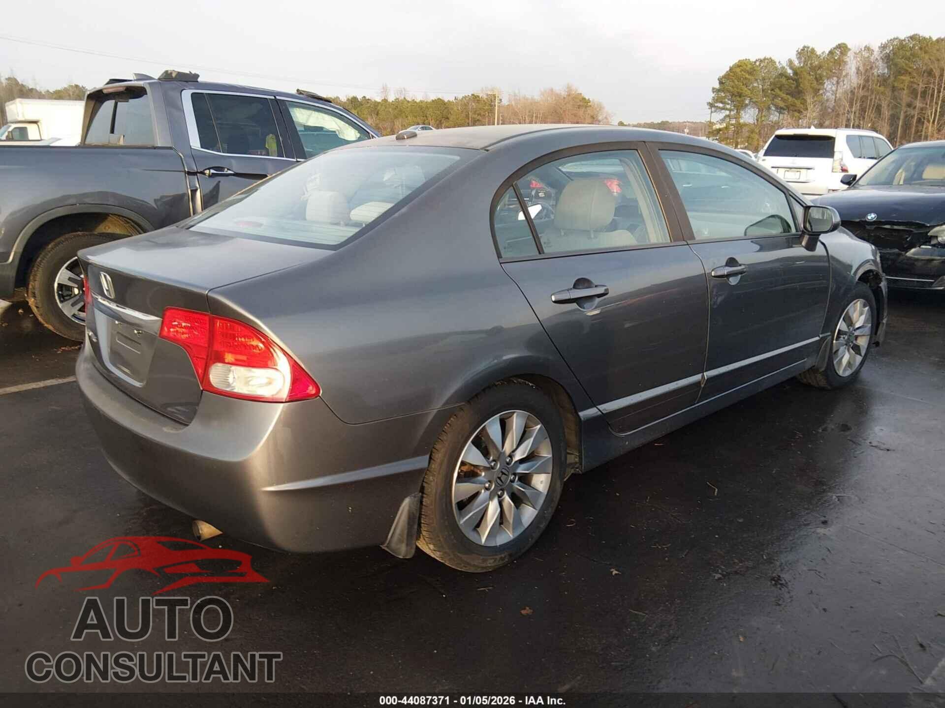 HONDA CIVIC 2009 - 19XFA168X9E020531