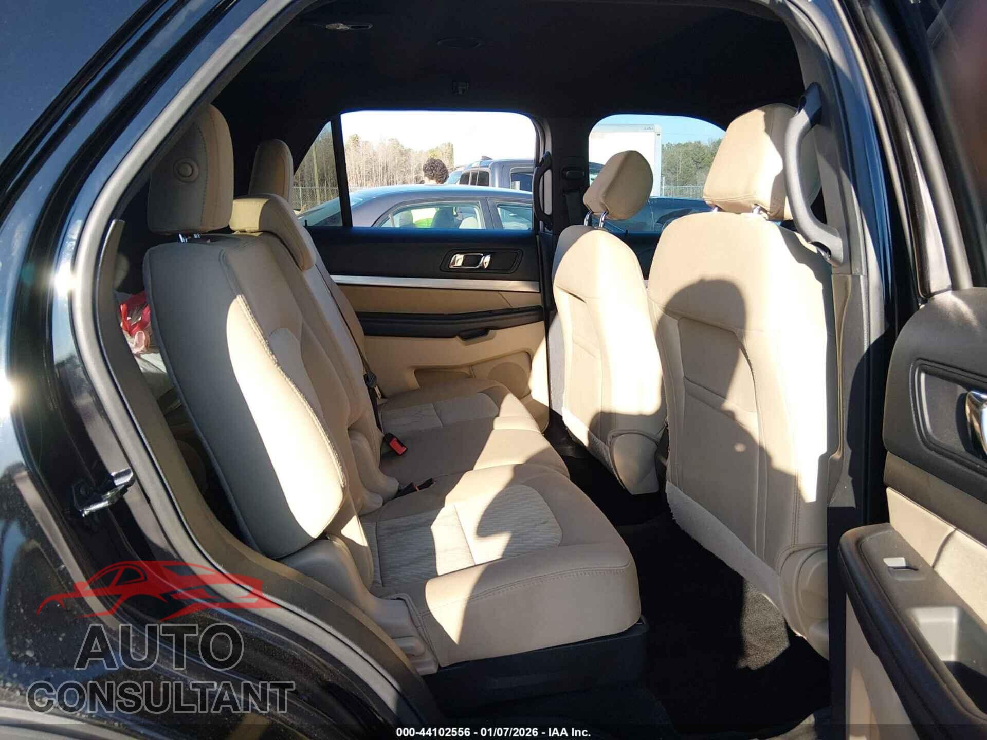 FORD EXPLORER 2017 - 1FM5K7B84HGA32136