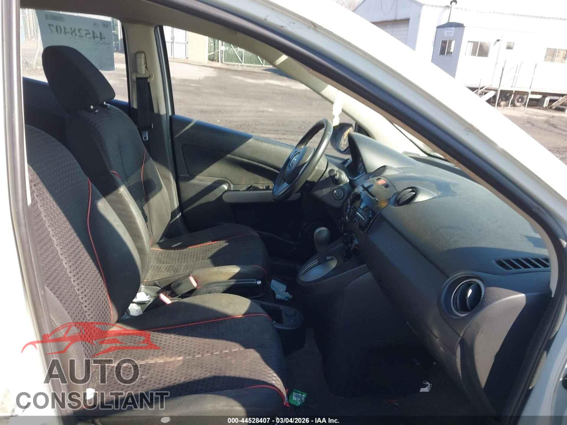MAZDA MAZDA2 2012 - JM1DE1LY8C0136276