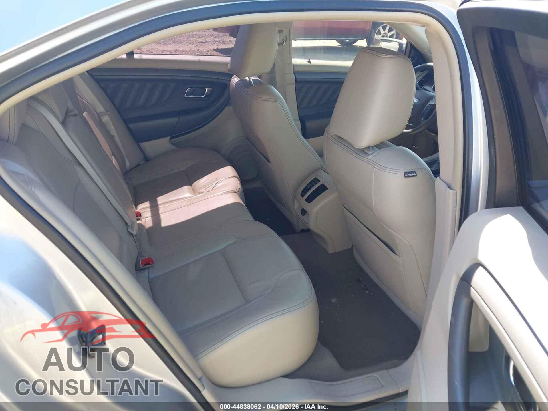 FORD TAURUS 2010 - 1FAHP2EW3AG134815