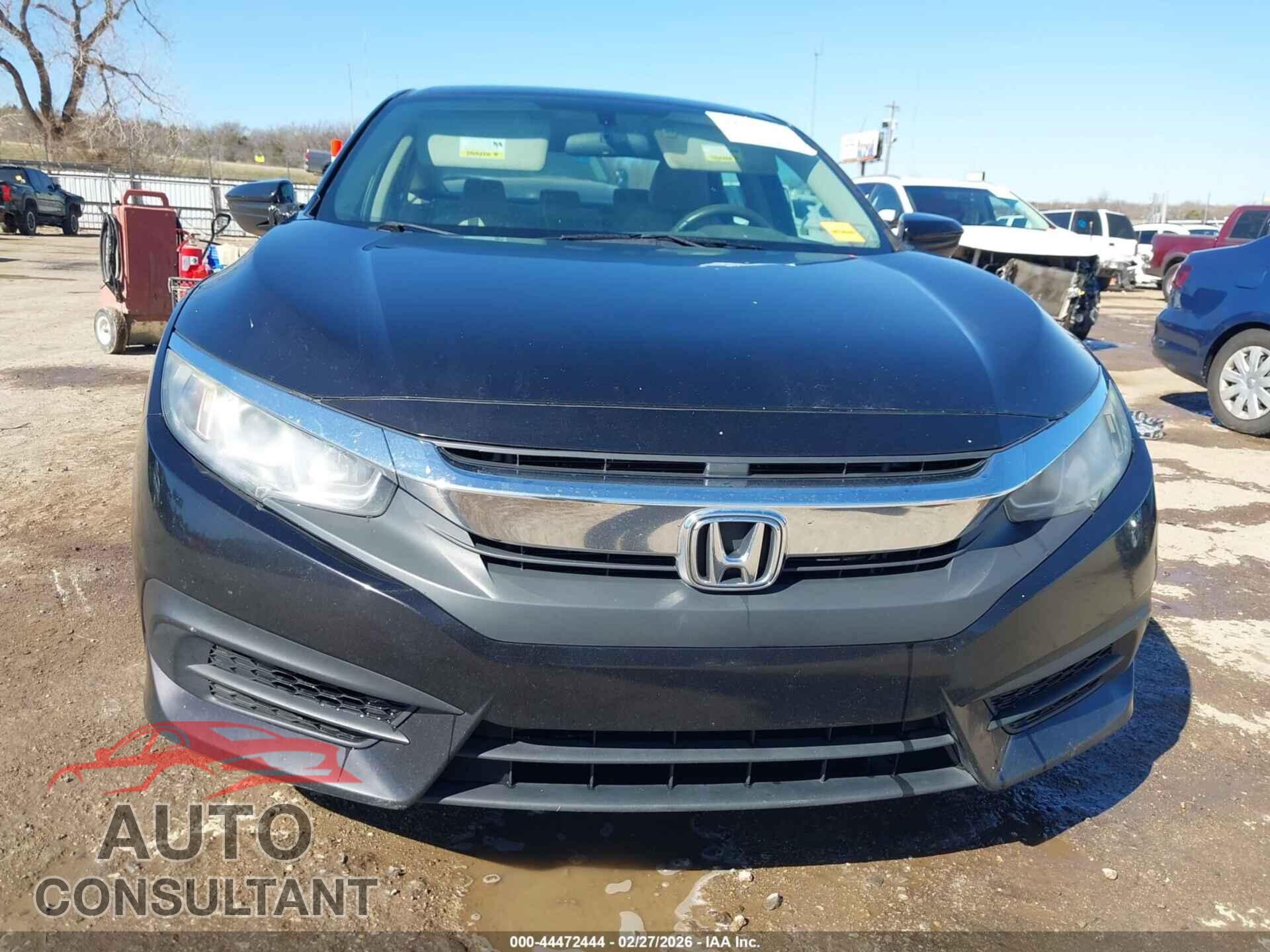 HONDA CIVIC 2017 - 2HGFC2F55HH570164