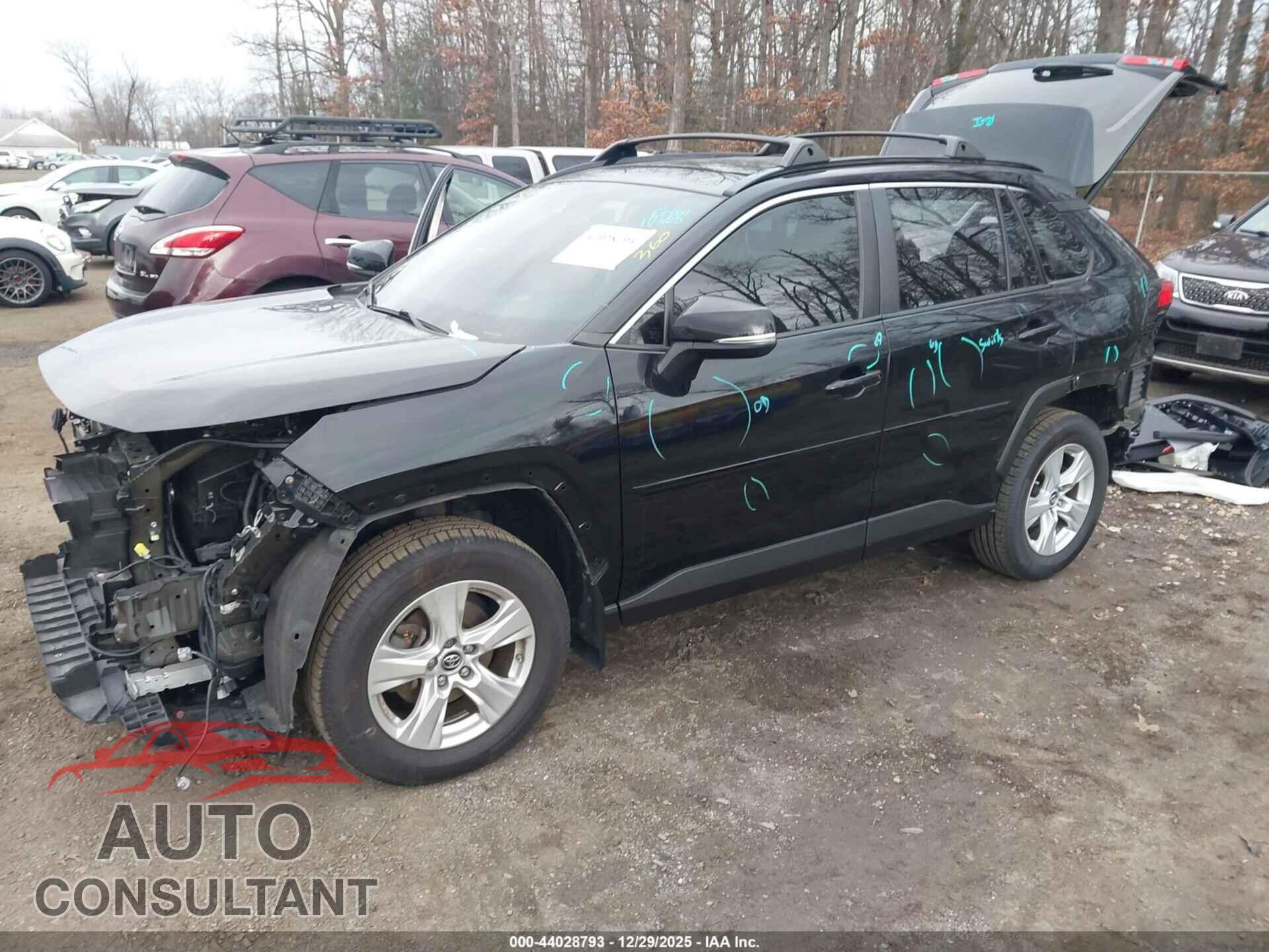 TOYOTA RAV4 2019 - JTMP1RFV7KJ006202