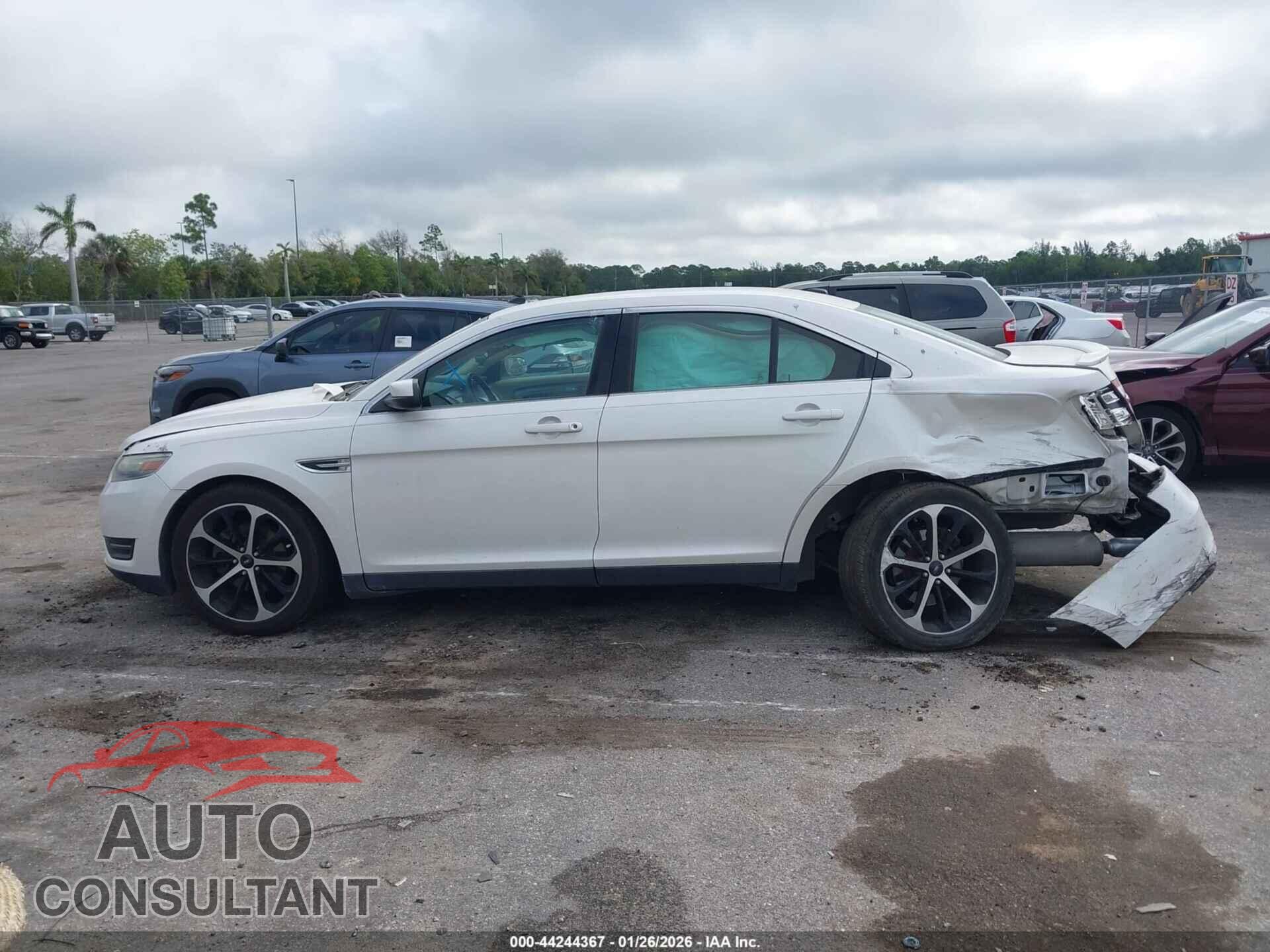 FORD TAURUS 2014 - 1FAHP2E85EG139697