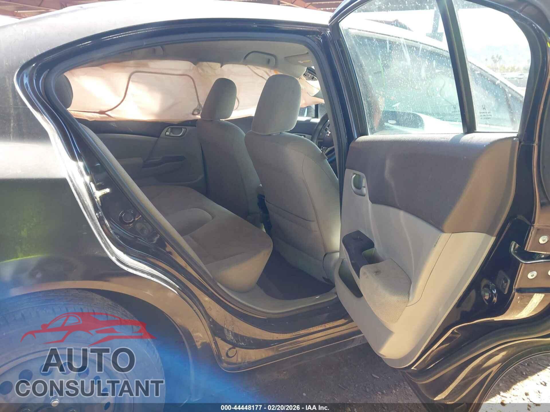 HONDA CIVIC 2012 - 2HGFB2F52CH602581