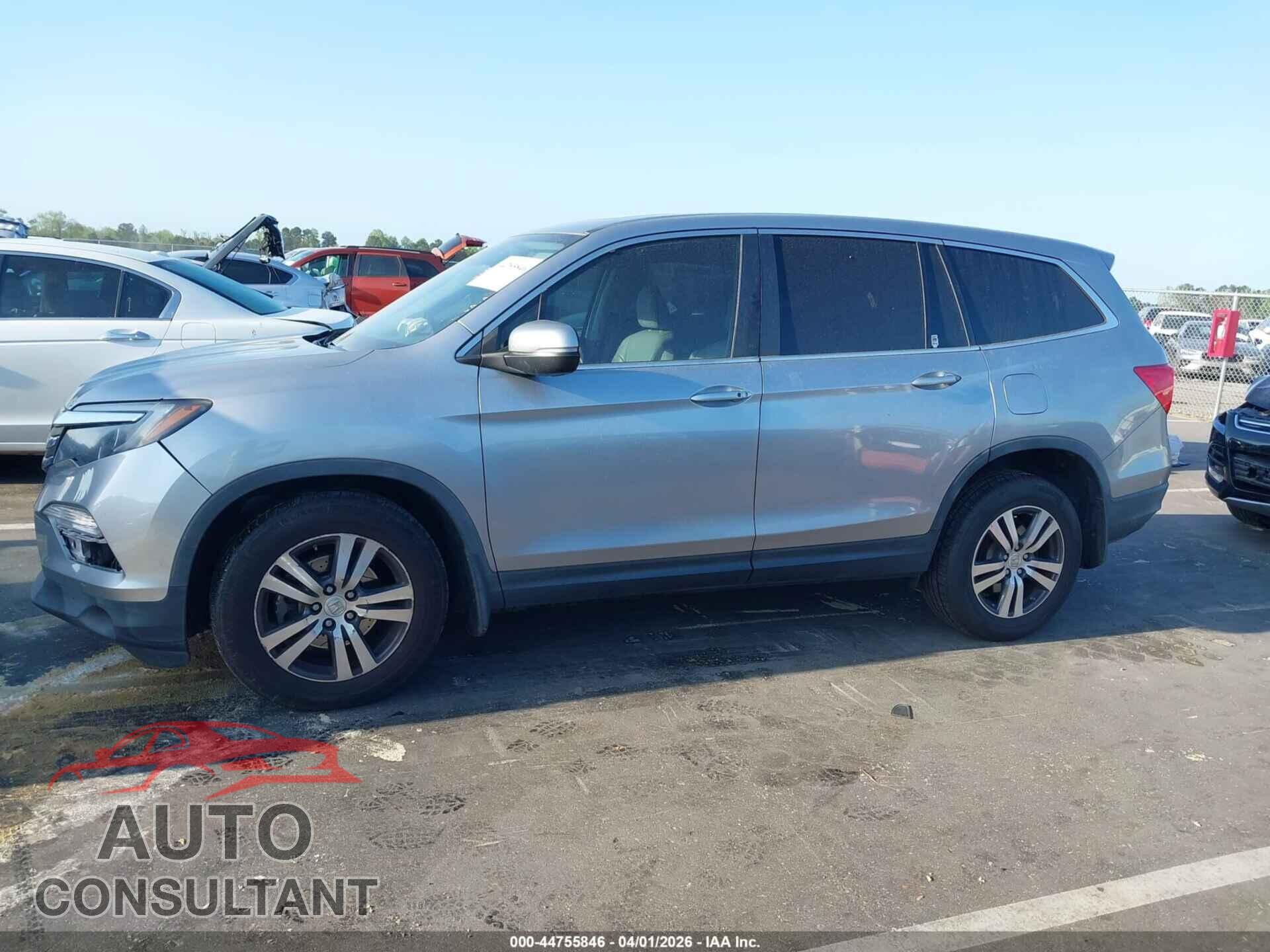 HONDA PILOT 2017 - 5FNYF6H62HB056676