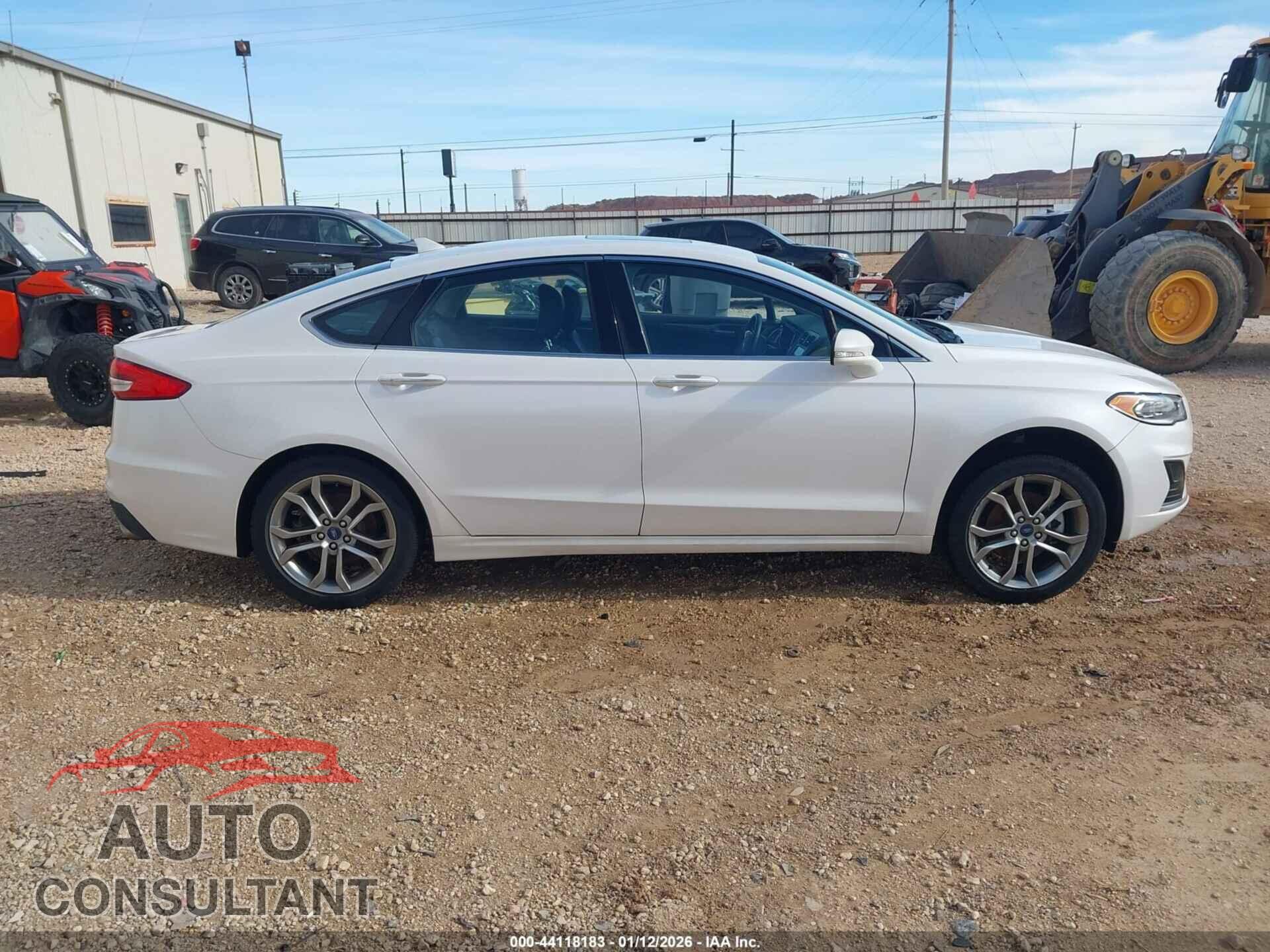 FORD FUSION 2019 - 3FA6P0CD6KR132936