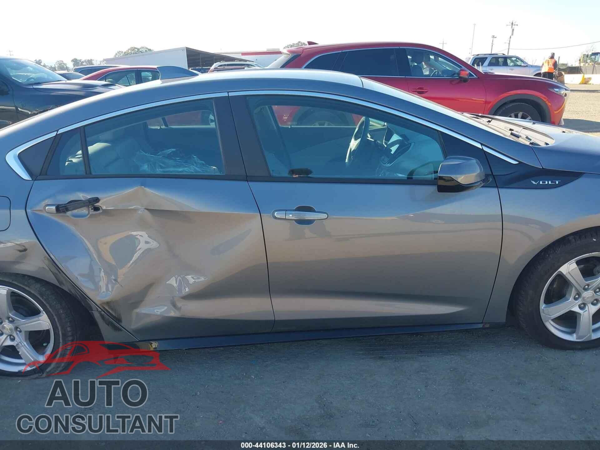 CHEVROLET VOLT 2018 - 1G1RA6S54JU158540
