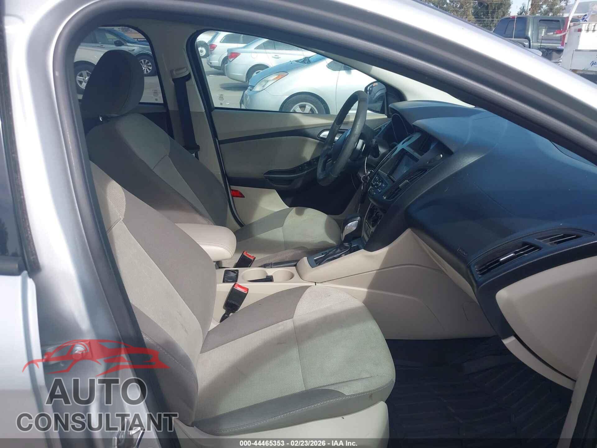 FORD FOCUS 2013 - 1FADP3F2XDL264246