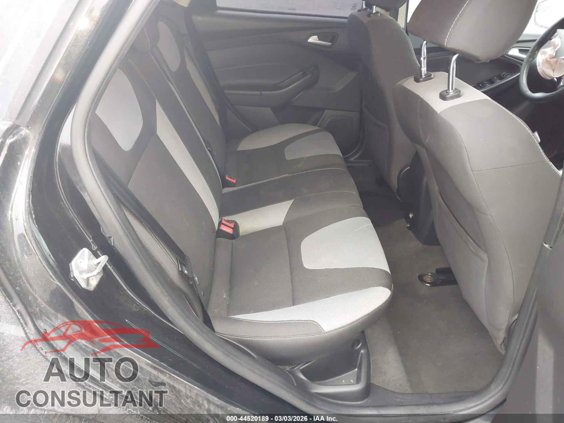 FORD FOCUS 2014 - 1FADP3K24EL340700
