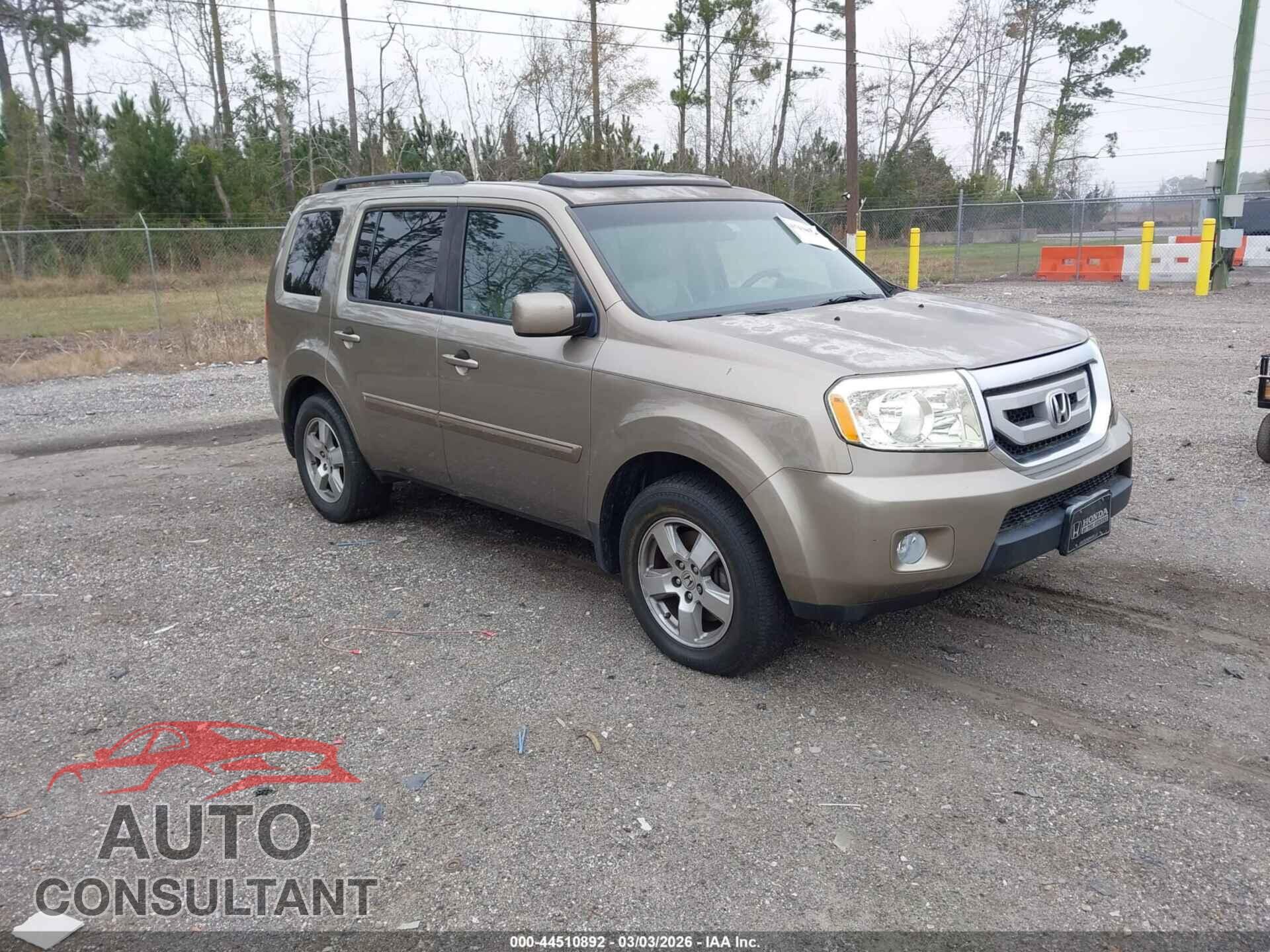 HONDA PILOT 2011 - 5FNYF3H55BB043417
