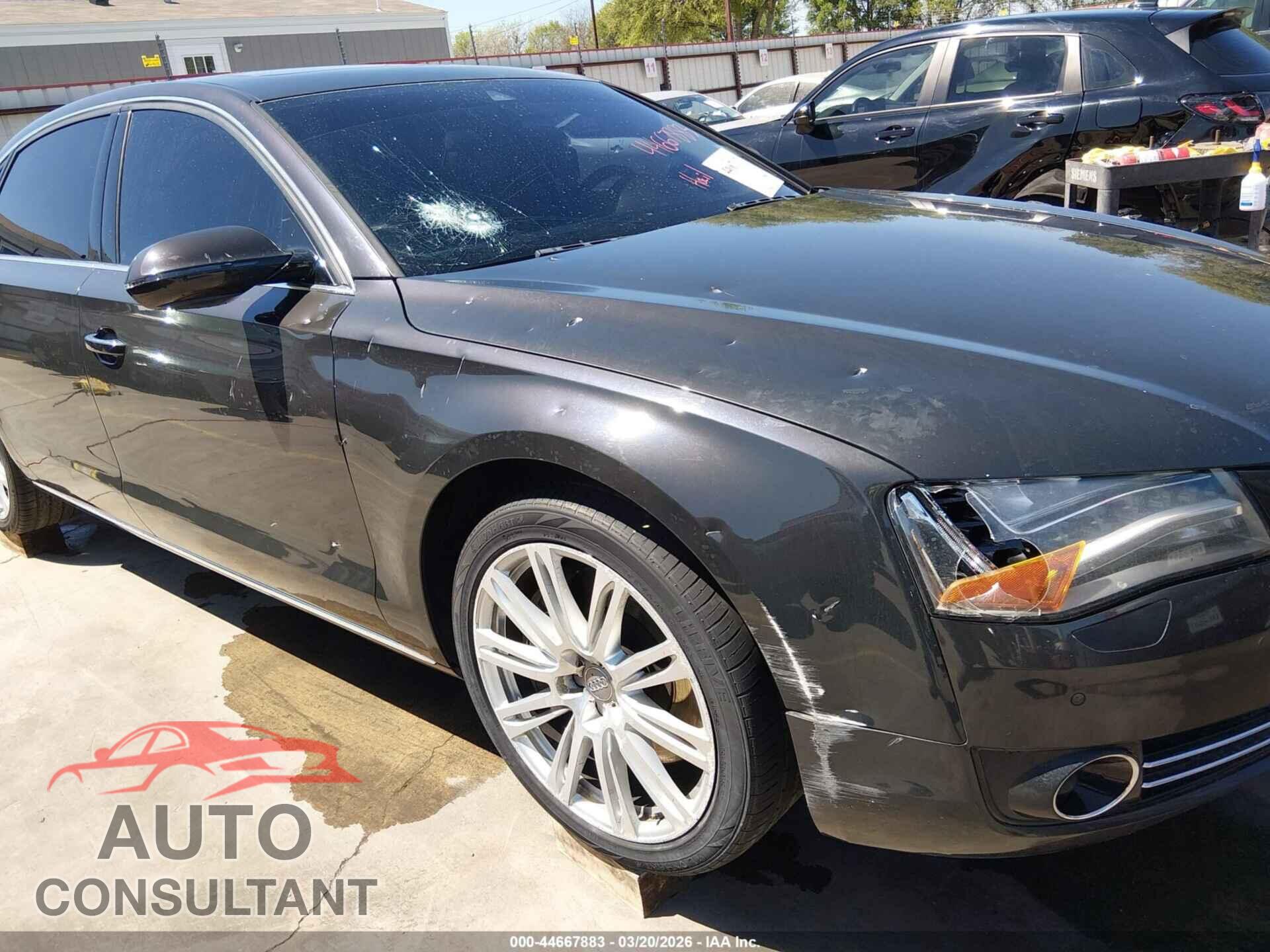 AUDI A8 L 2012 - WAURVAFD5CN006261