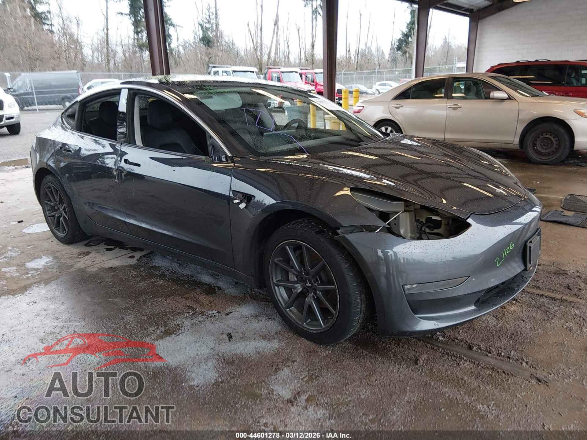 TESLA MODEL 3 2018 - 5YJ3E1EAXJF036609