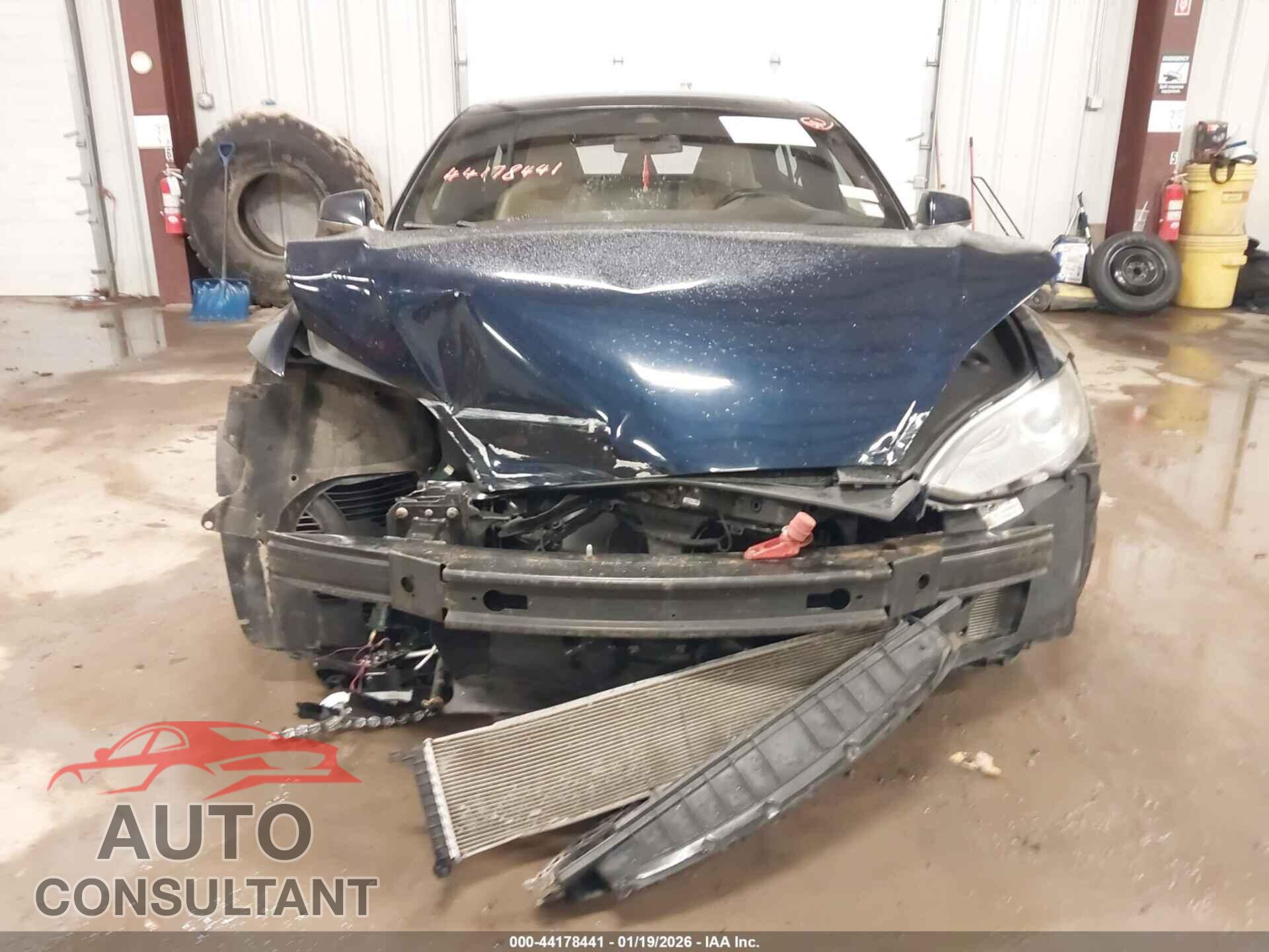 TESLA MODEL S 2015 - 5YJSA1H27FFP70210