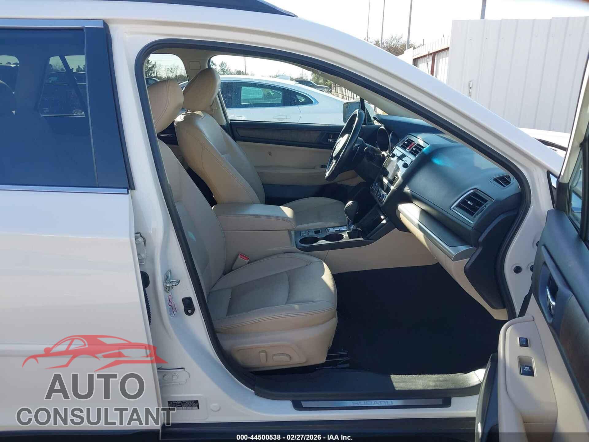 SUBARU OUTBACK 2017 - 4S4BSENC4H3380517