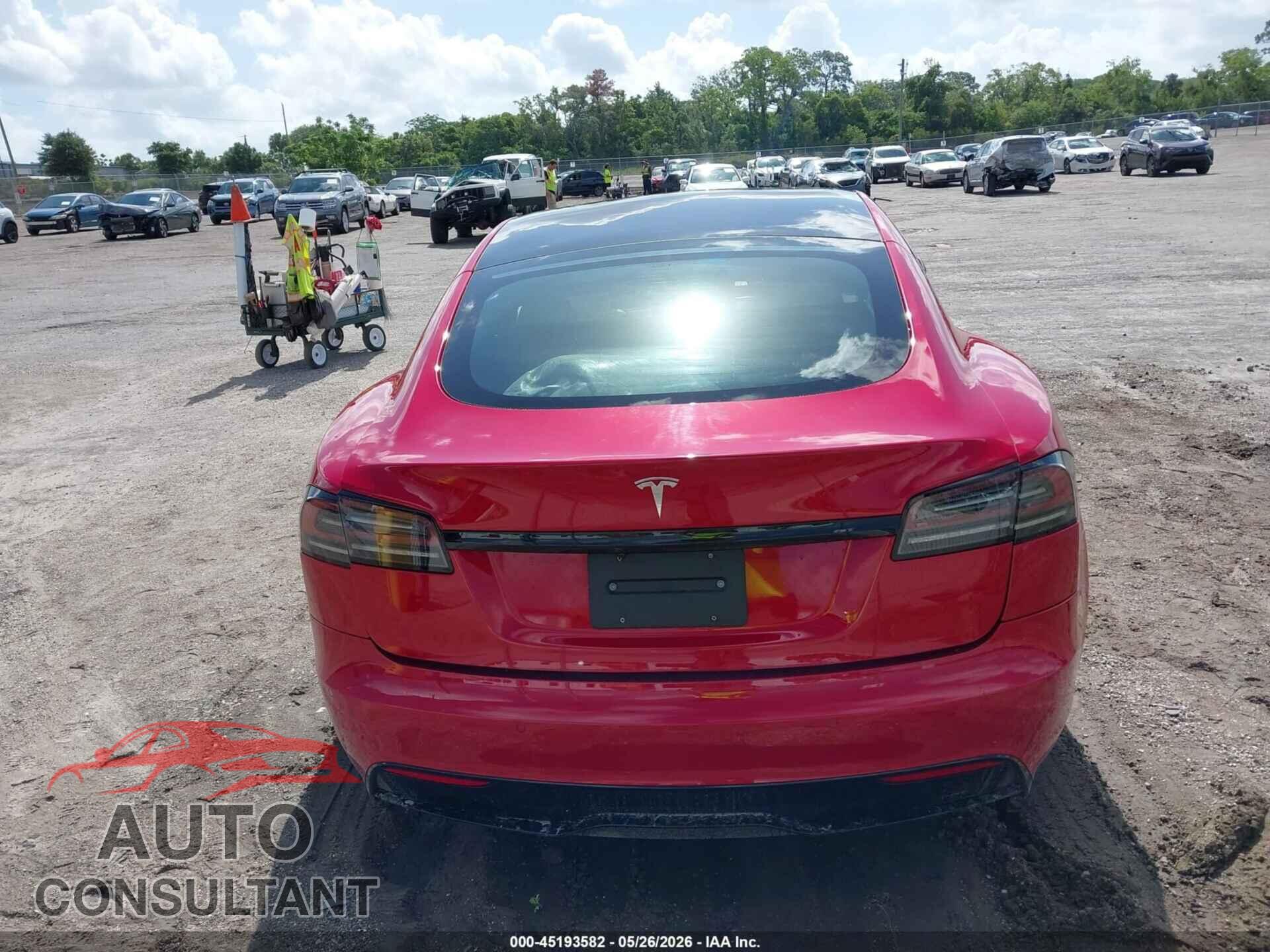 TESLA MODEL S 2023 - 5YJSA1E59PF501612