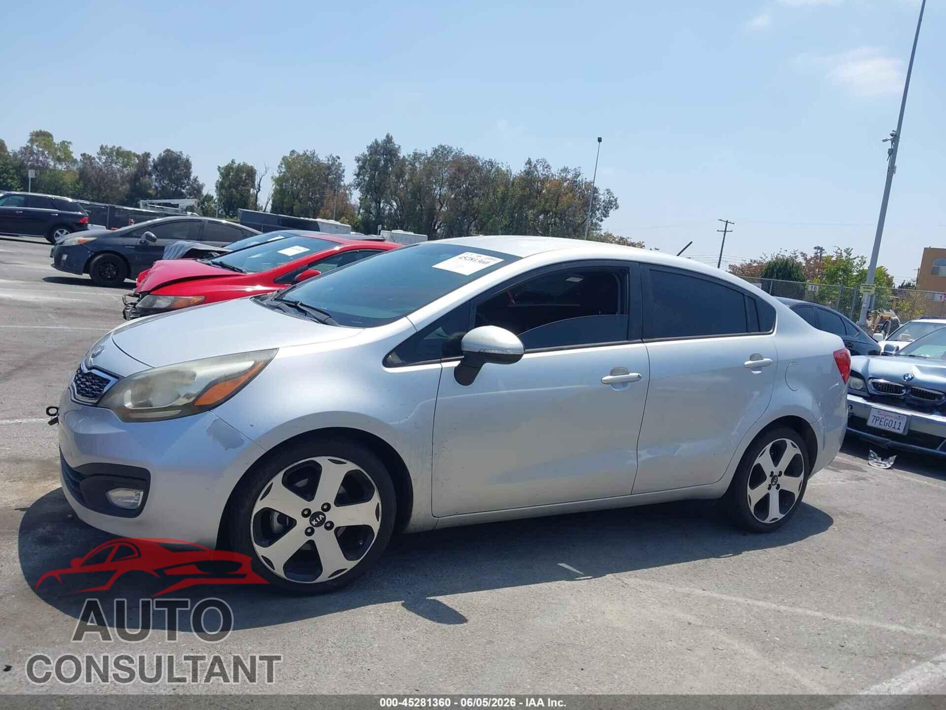 KIA RIO 2013 - KNADN4A33D6271055