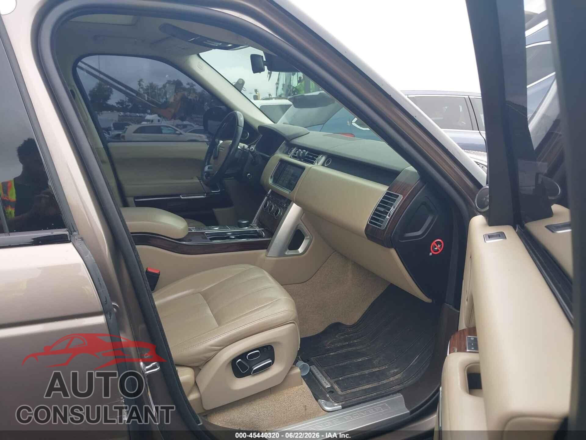 LAND ROVER RANGE ROVER 2015 - SALGS2VF3FA242228