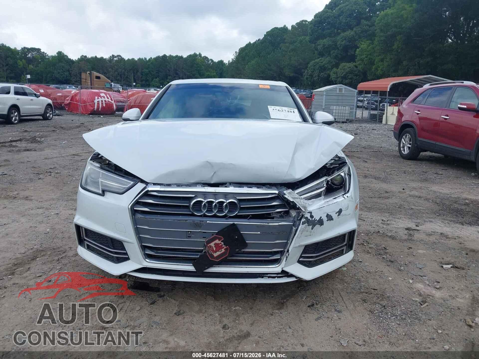AUDI A4 2017 - WAUKMAF42HN058913