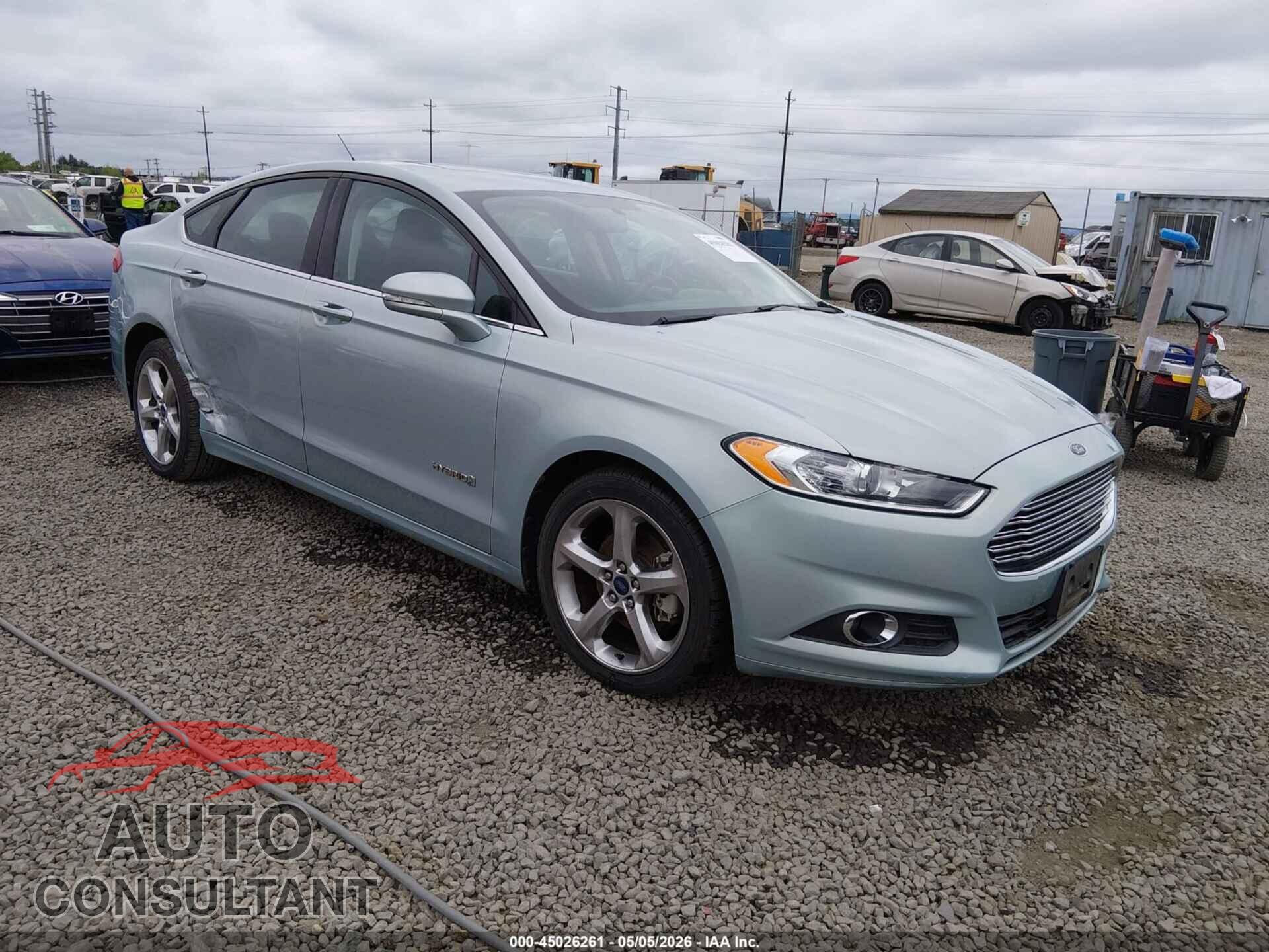 FORD FUSION HYBRID 2013 - 3FA6P0LU6DR380039
