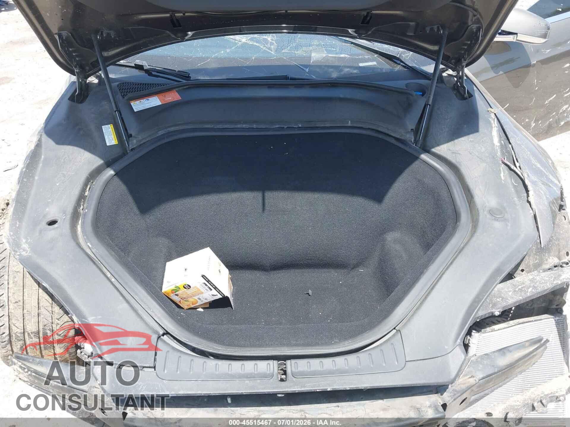 TESLA MODEL S 2015 - 5YJSA1E28FF118801