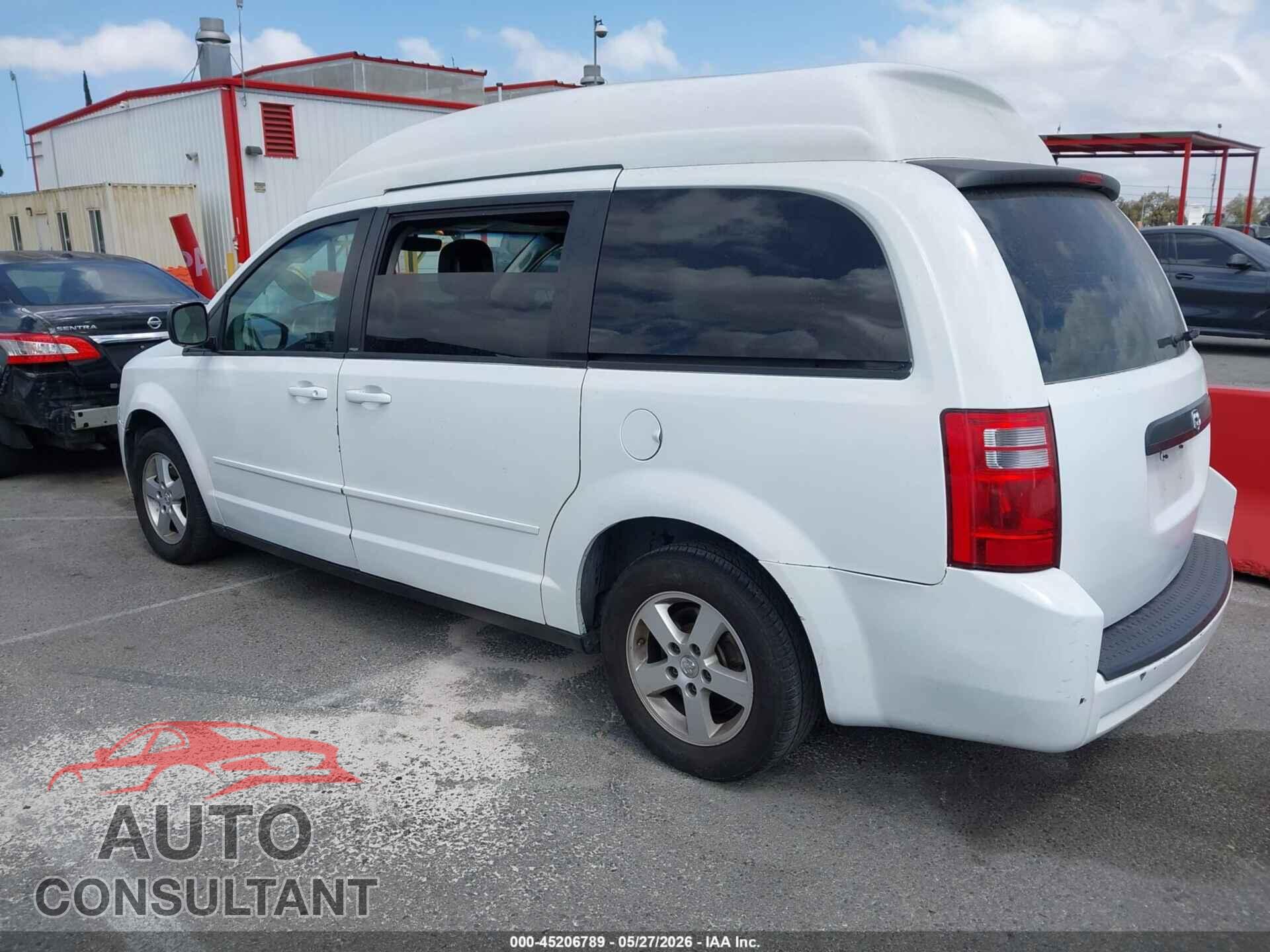 DODGE GRAND CARAVAN 2010 - 2D4RN4DE8AR307383