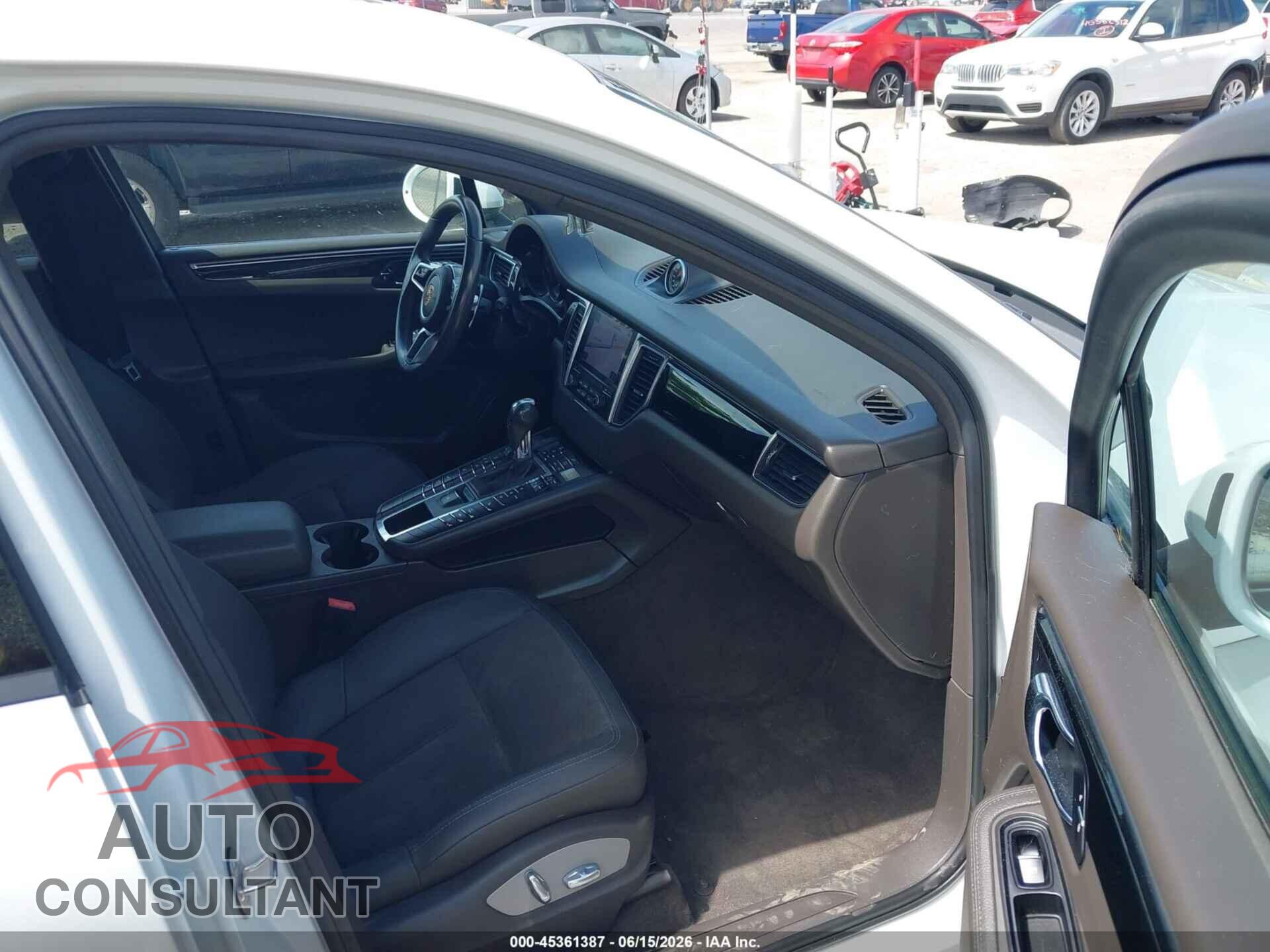 PORSCHE MACAN 2017 - WP1AA2A54HLB08573