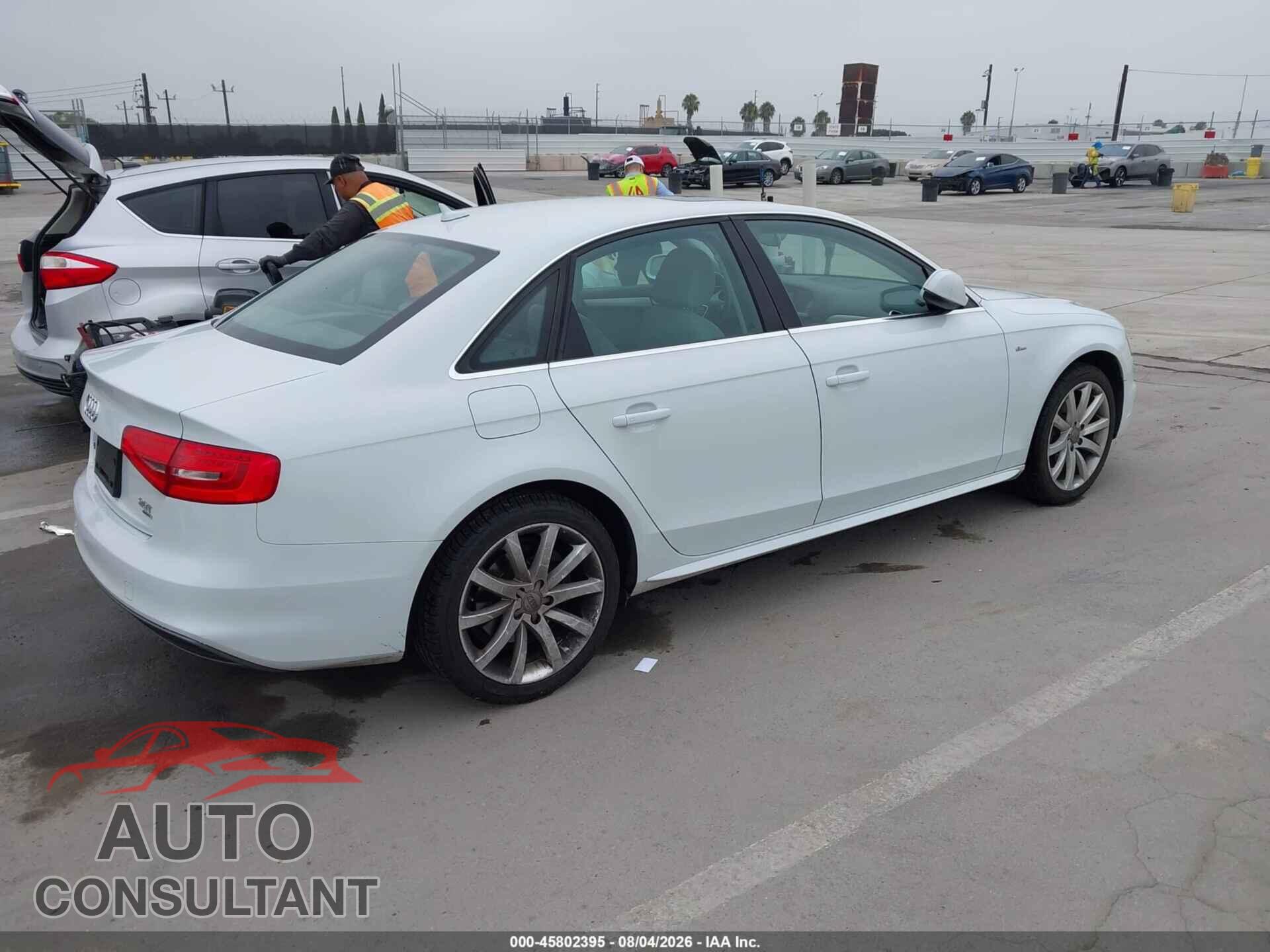 AUDI A4 2014 - WAUBFAFLXEN034307