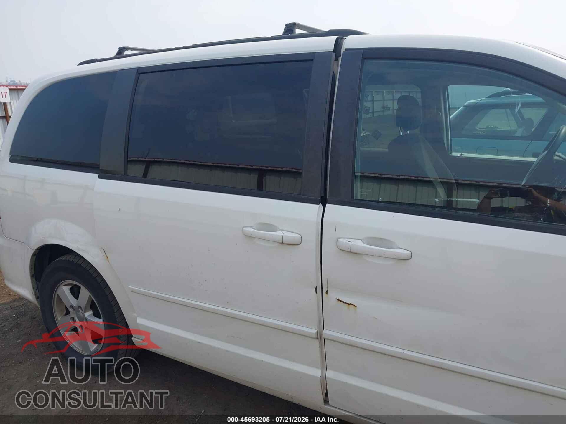 DODGE GRAND CARAVAN 2011 - 2D4RN3DG4BR639589