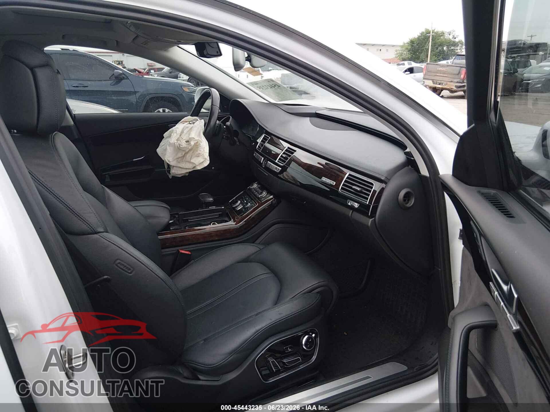 AUDI A8 L 2015 - WAU3GAFD5FN001310