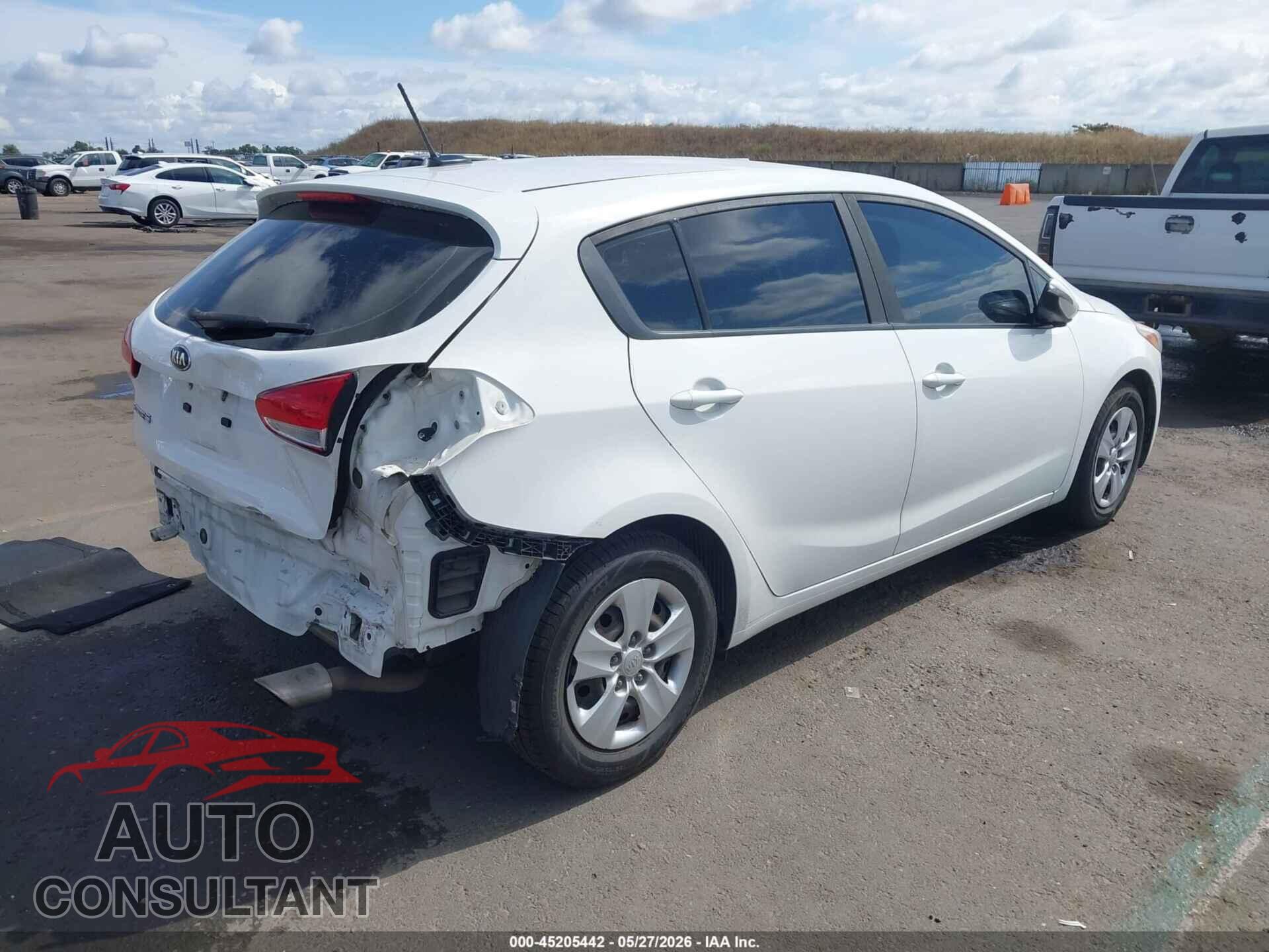 KIA FORTE 2017 - KNAFK5A88H5678562
