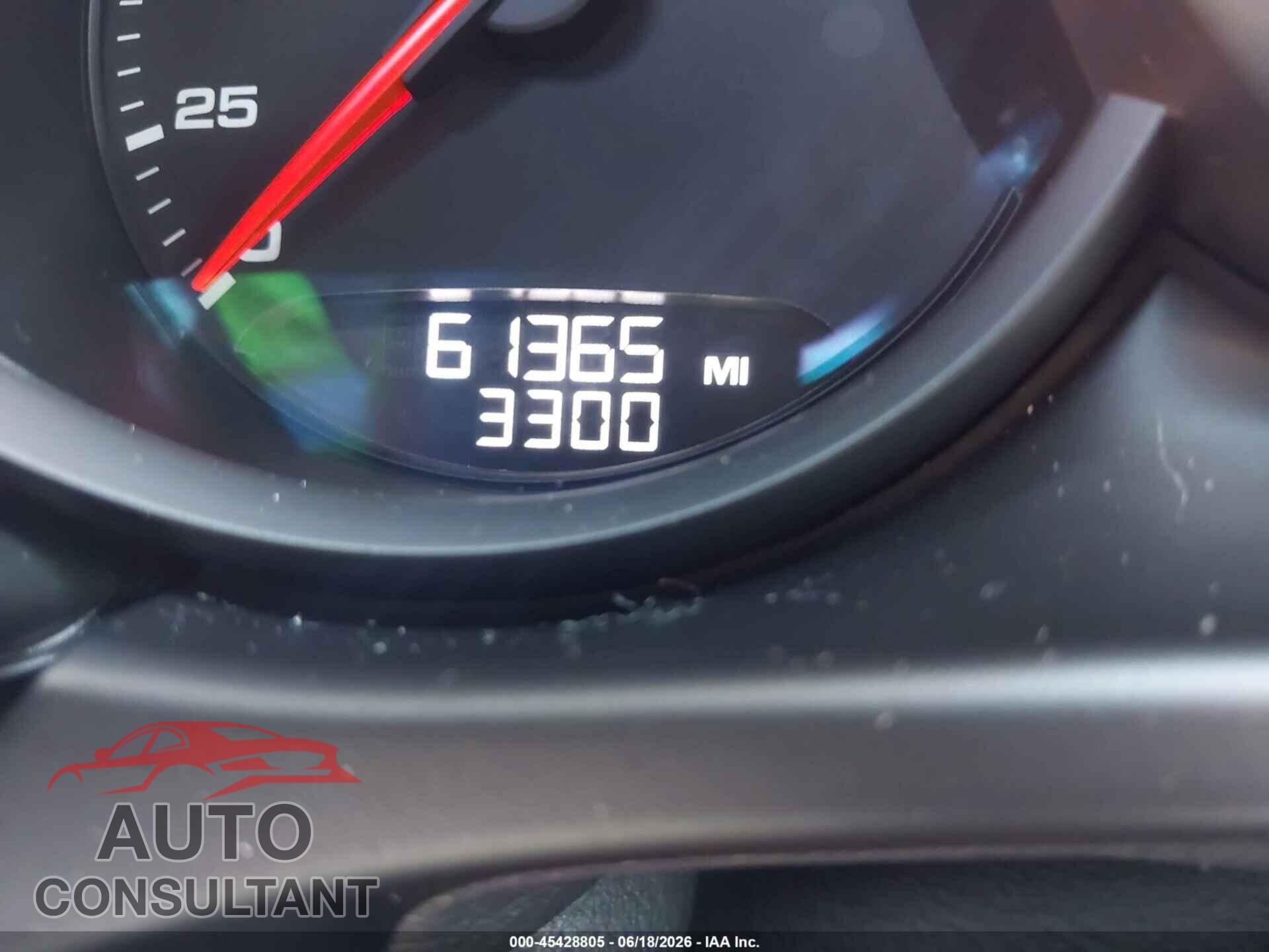 PORSCHE MACAN 2018 - WP1AG2A53JLB65271