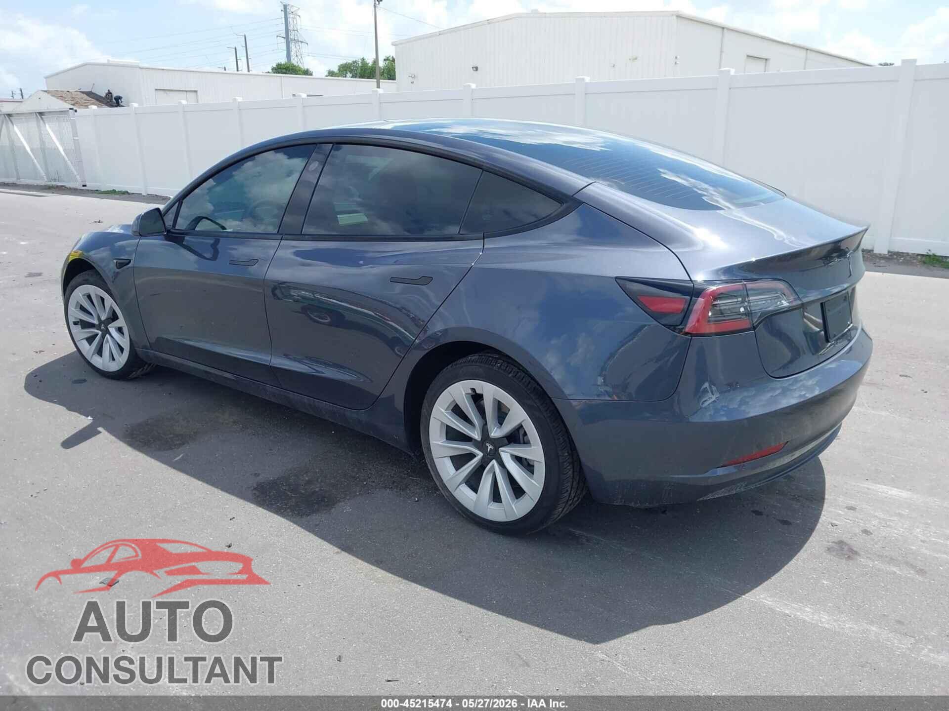 TESLA MODEL 3 2022 - 5YJ3E1EA5NF303645