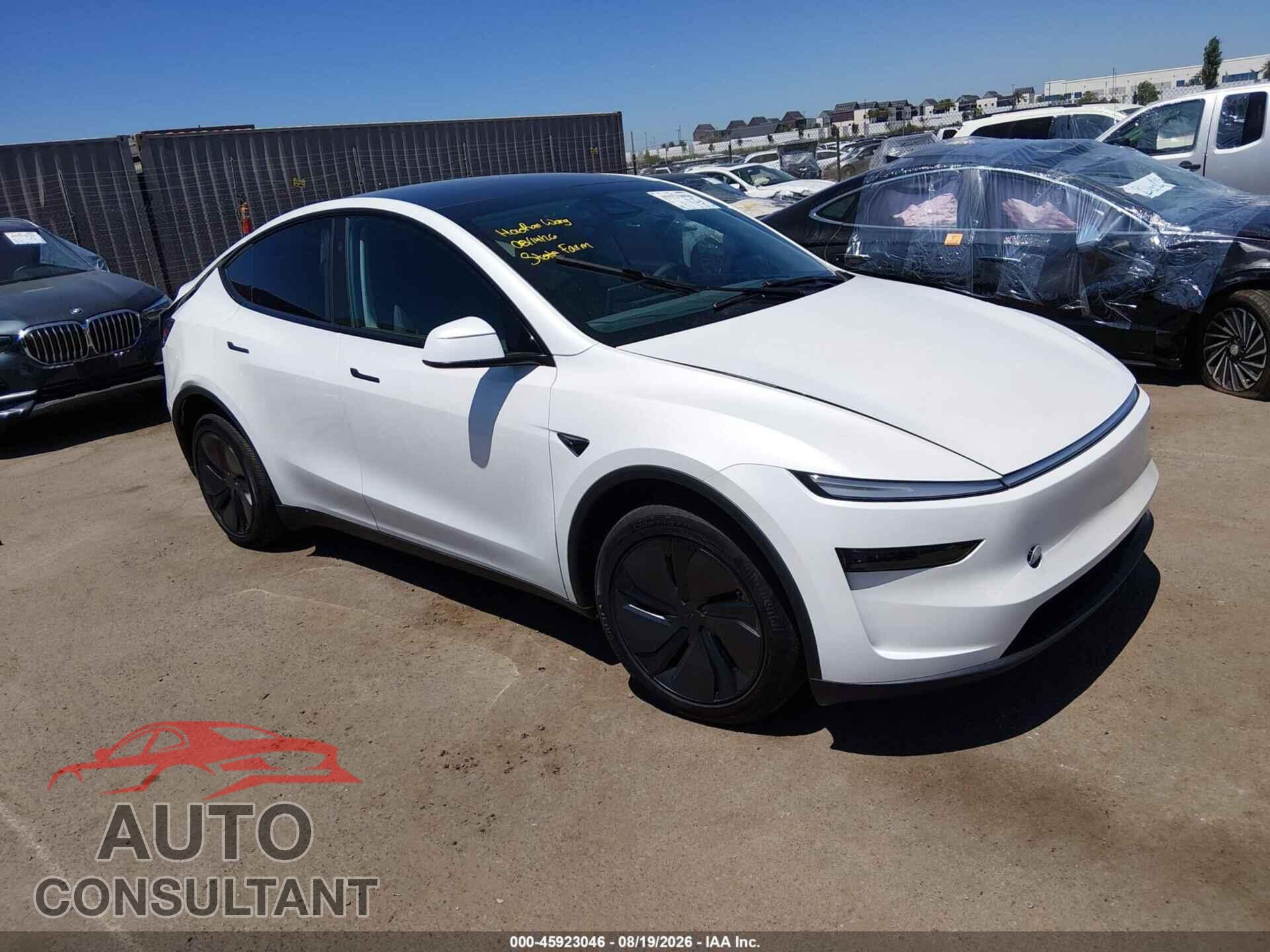 TESLA MODEL Y 2026 - 7SAYGDED5TF547324