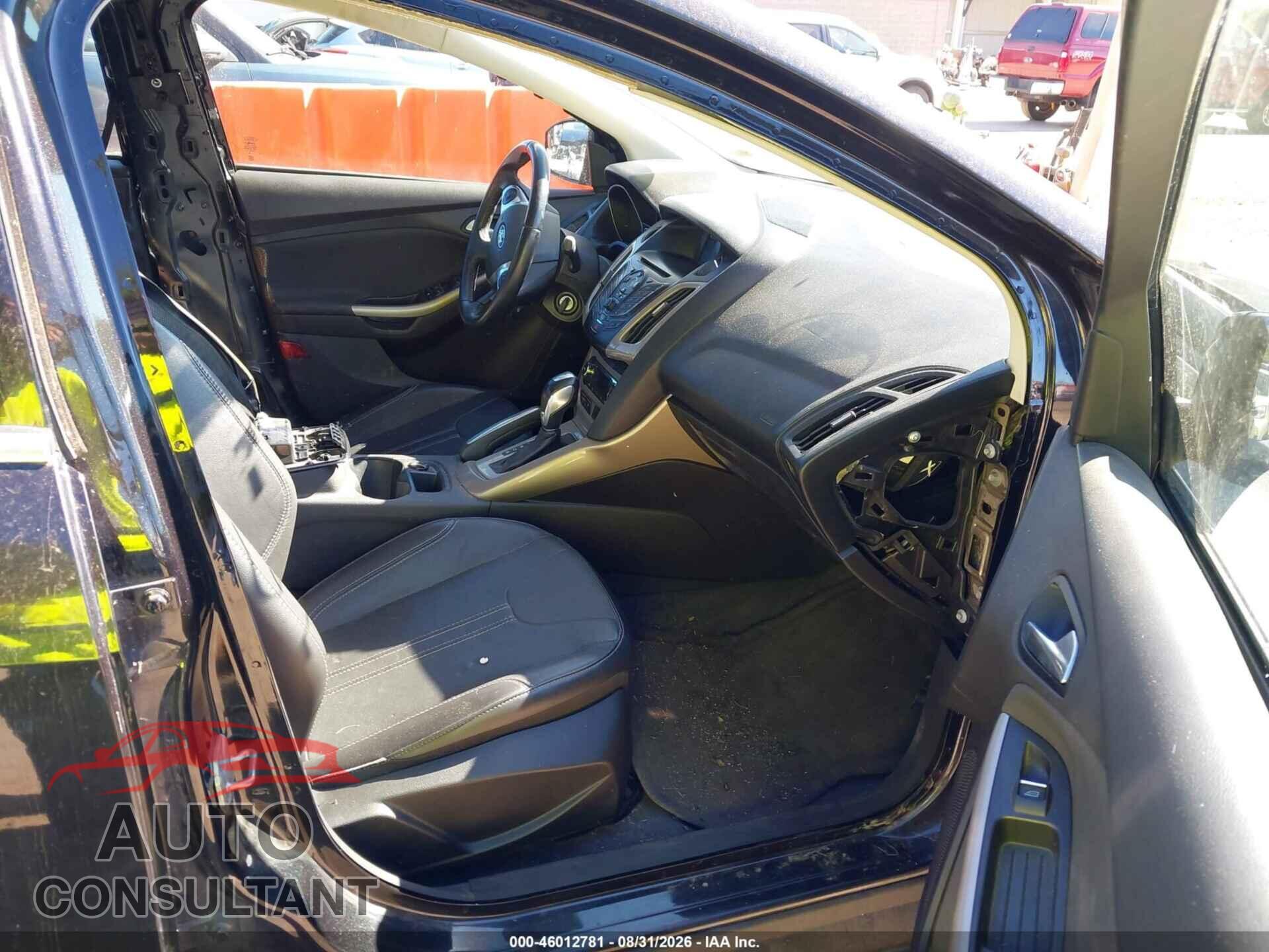 FORD FOCUS 2012 - 1FAHP3H29CL146170