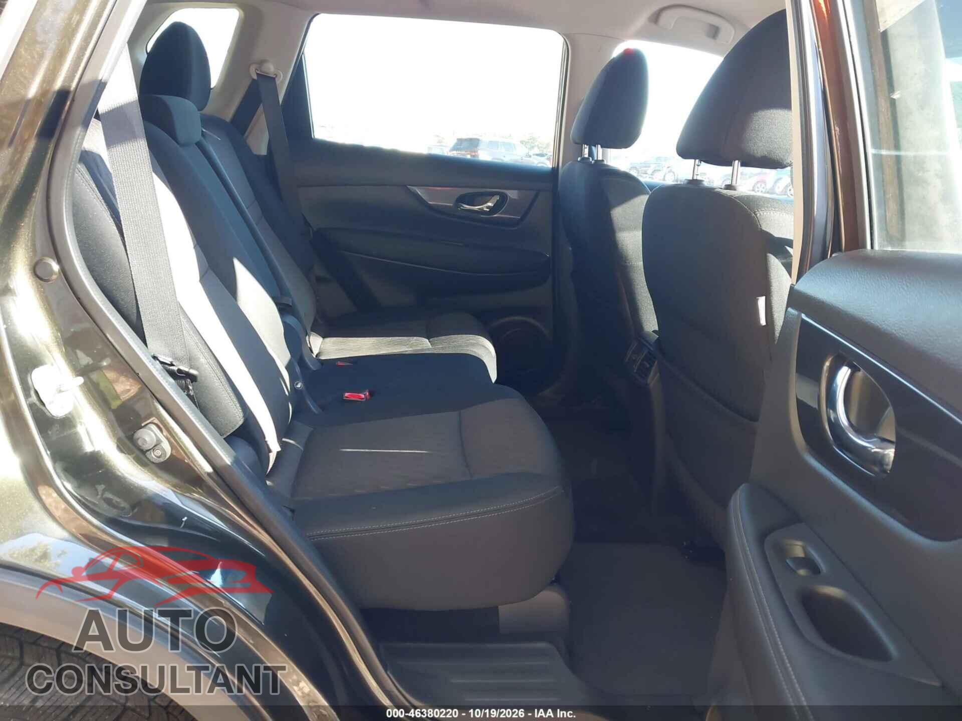 NISSAN ROGUE 2017 - KNMAT2MV3HP514750