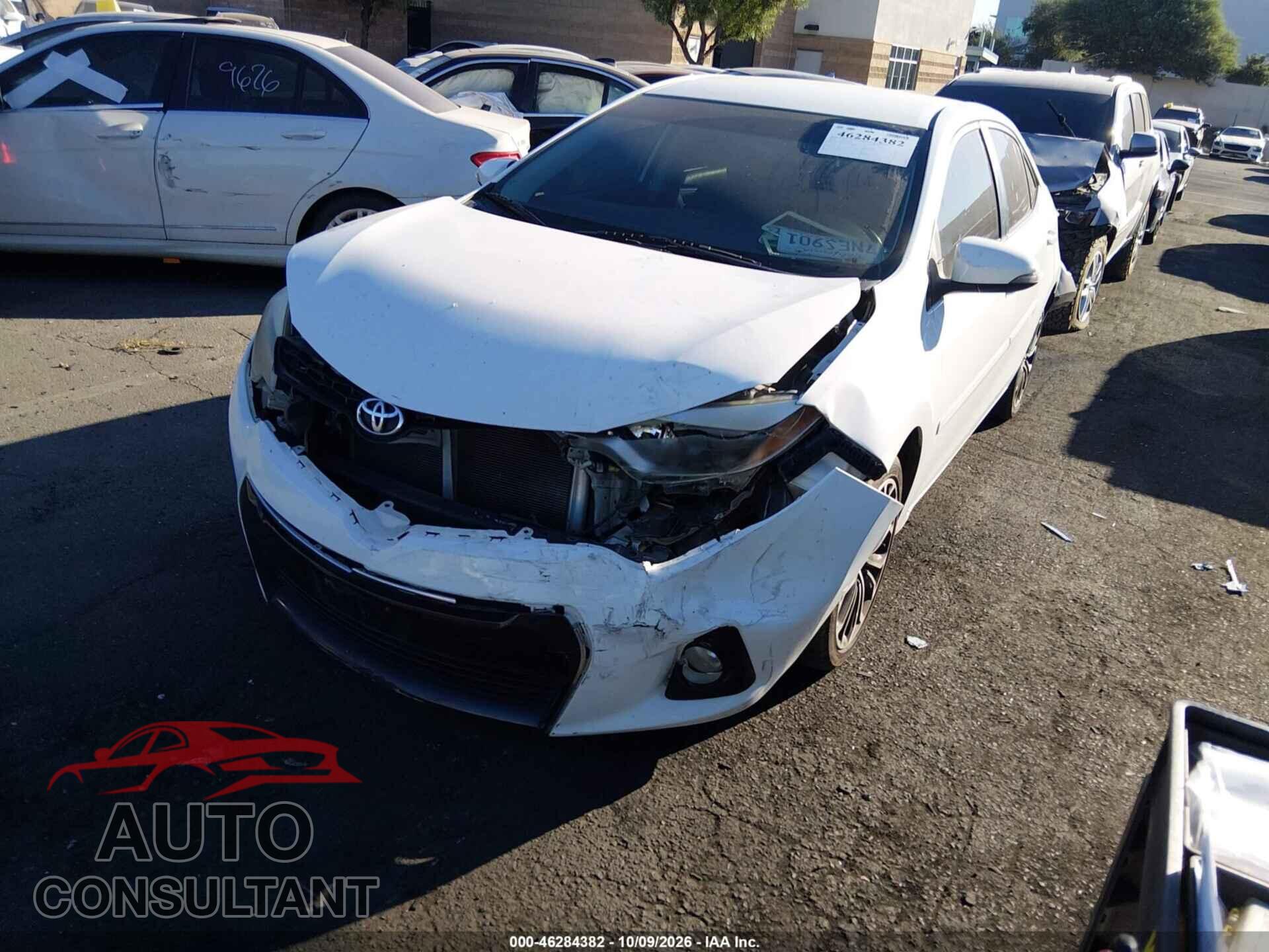 TOYOTA COROLLA 2015 - 5YFBURHE4FP361795