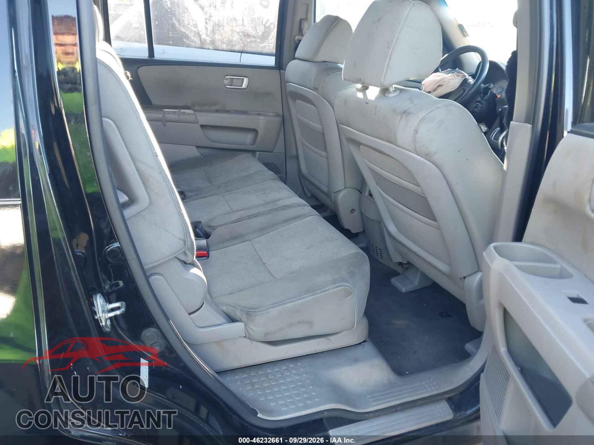 HONDA PILOT 2011 - 5FNYF3H25BB038210