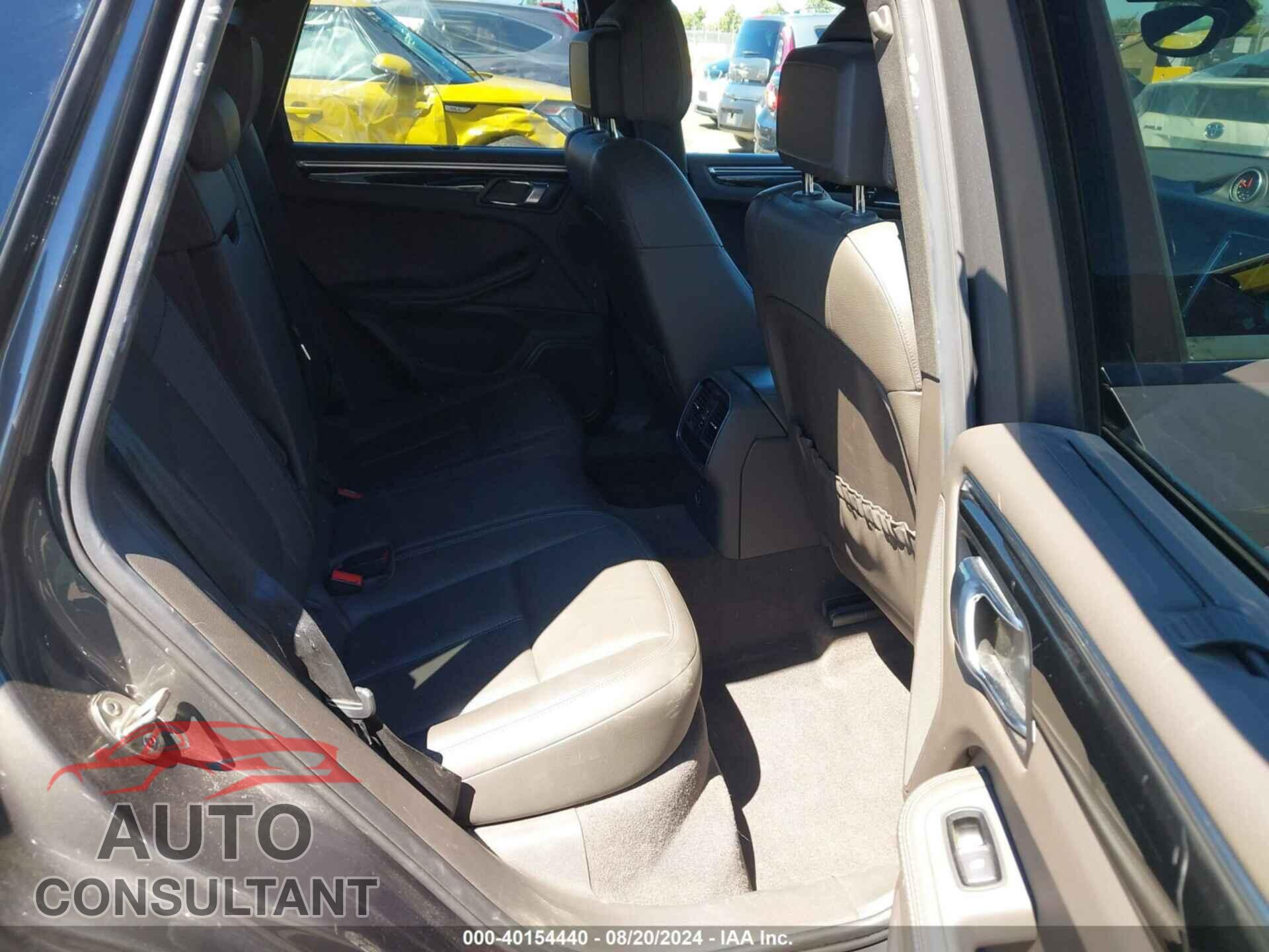 PORSCHE MACAN 2017 - WP1AA2A57HLB82828