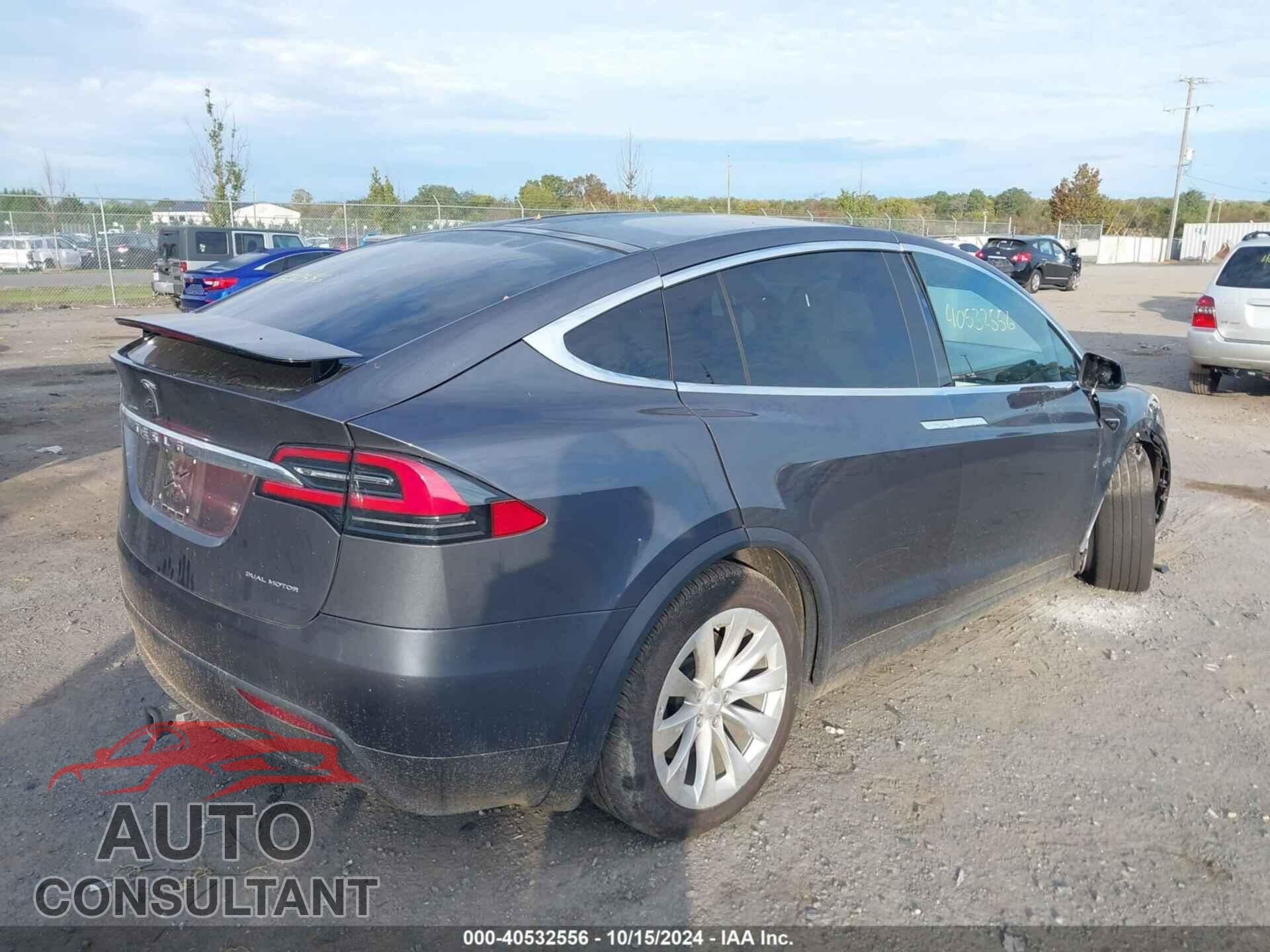 TESLA MODEL X 2020 - 5YJXCBE21LF298401