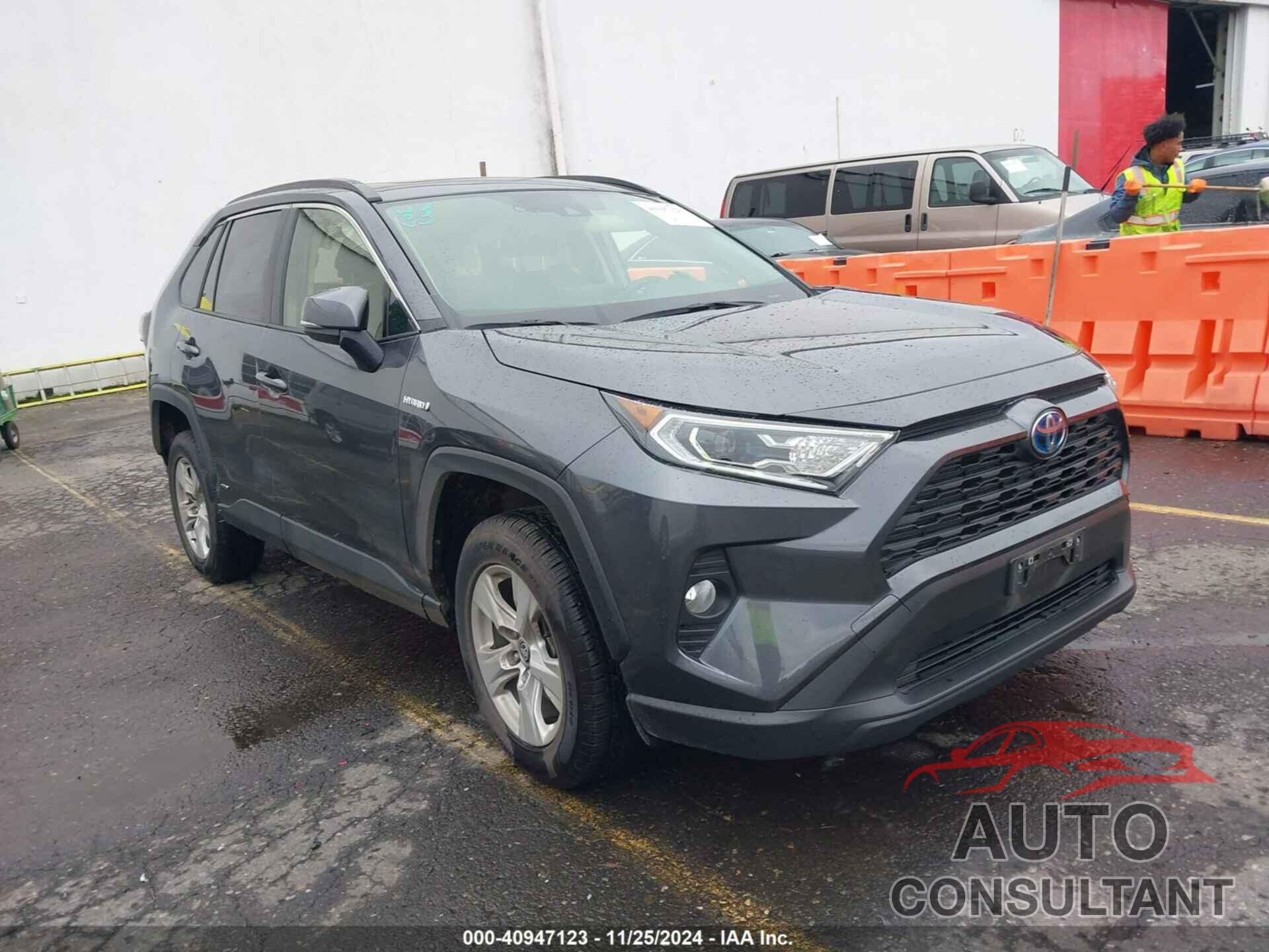 TOYOTA RAV4 HYBRID 2021 - JTMRWRFV4MD132755