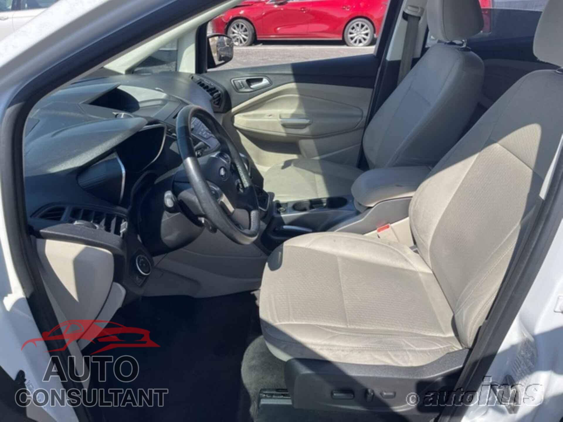 FORD C-MAX 2017 - 1FADP5AU3HL117339